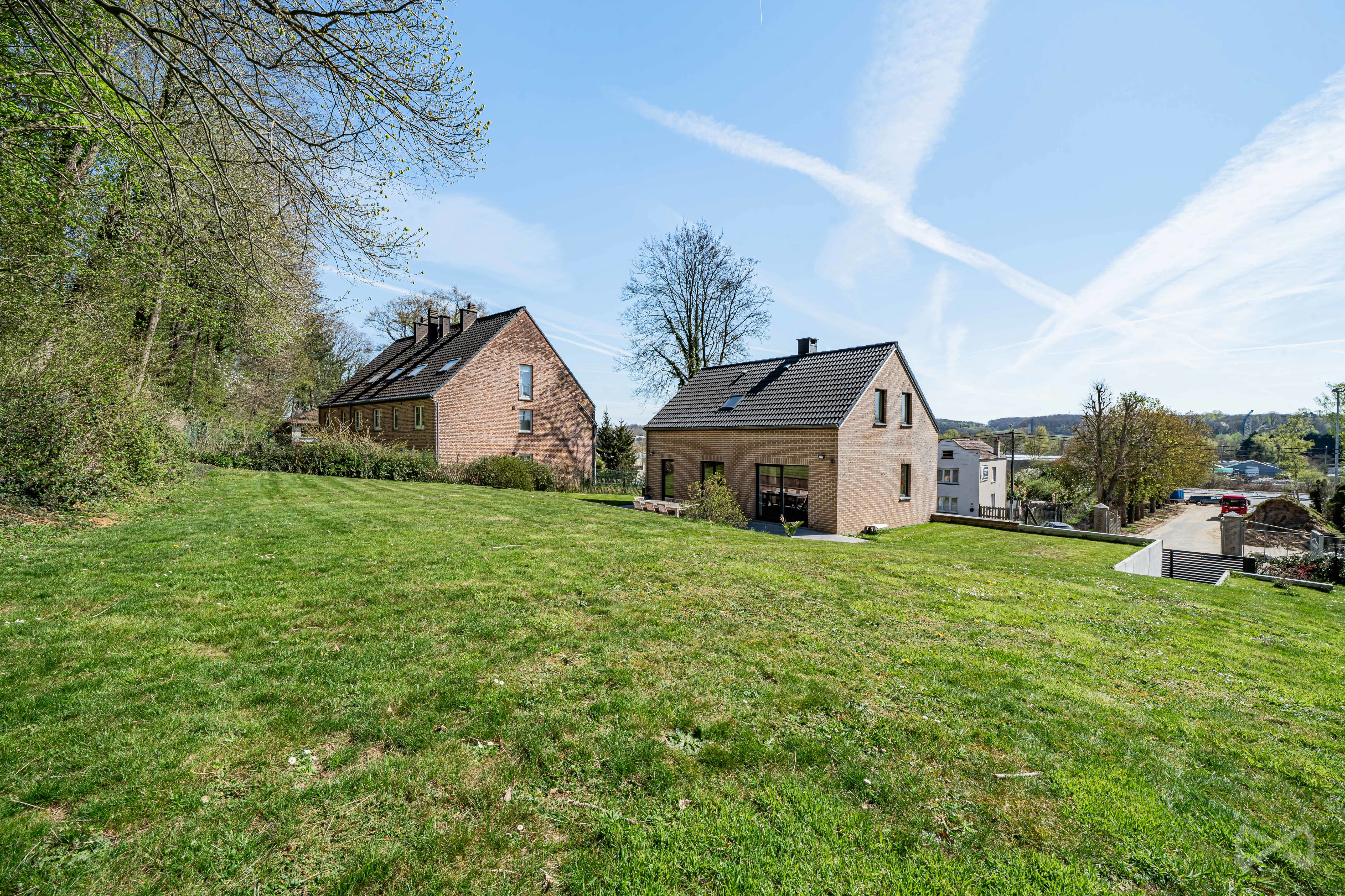 Photo 1 sur 2 pour Villa de quatre chambres à Wavre