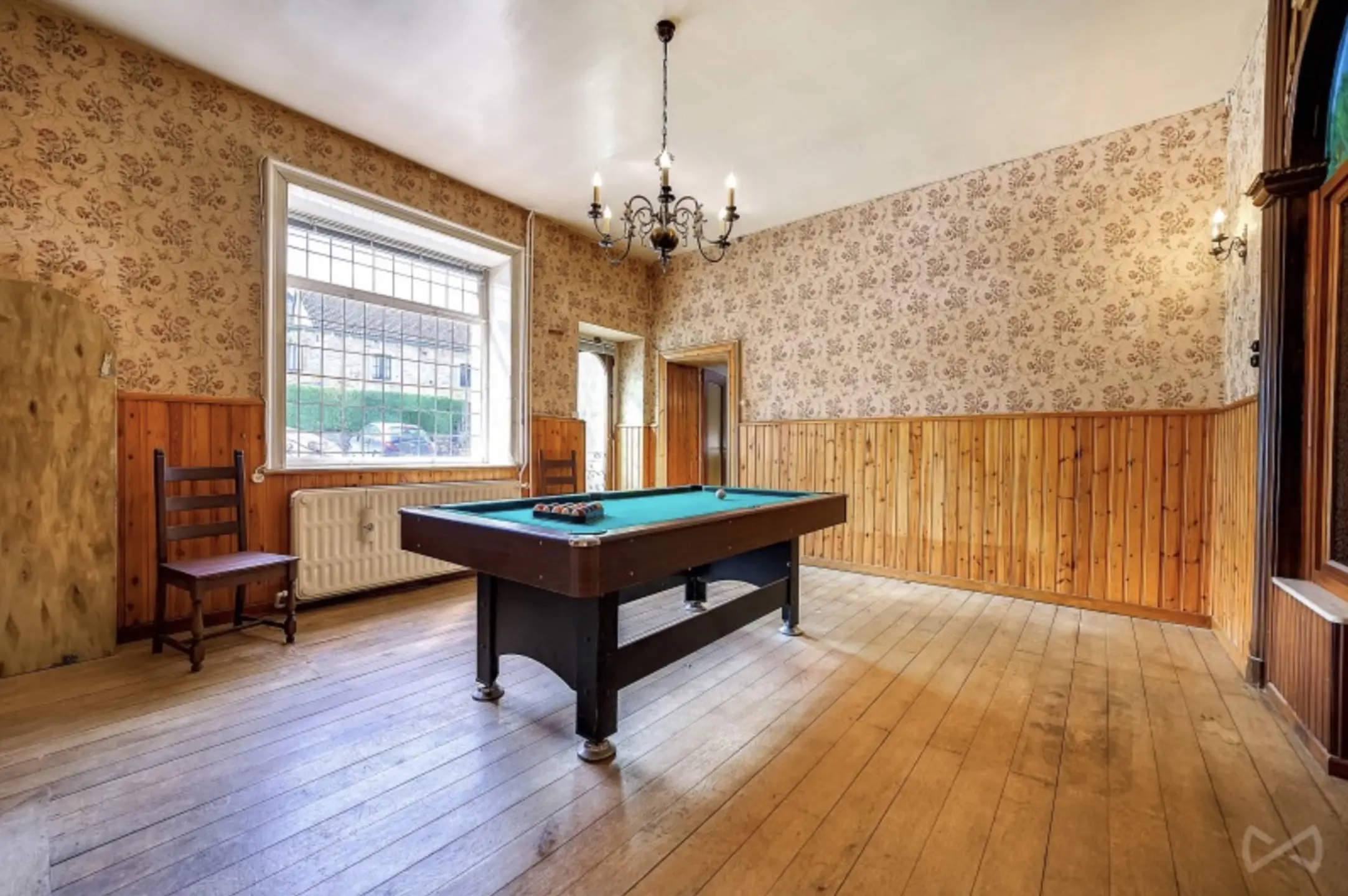 Foto 3 van 3 van Gebouw voor gemengd gebruik met vier slaapkamers in Xhoris