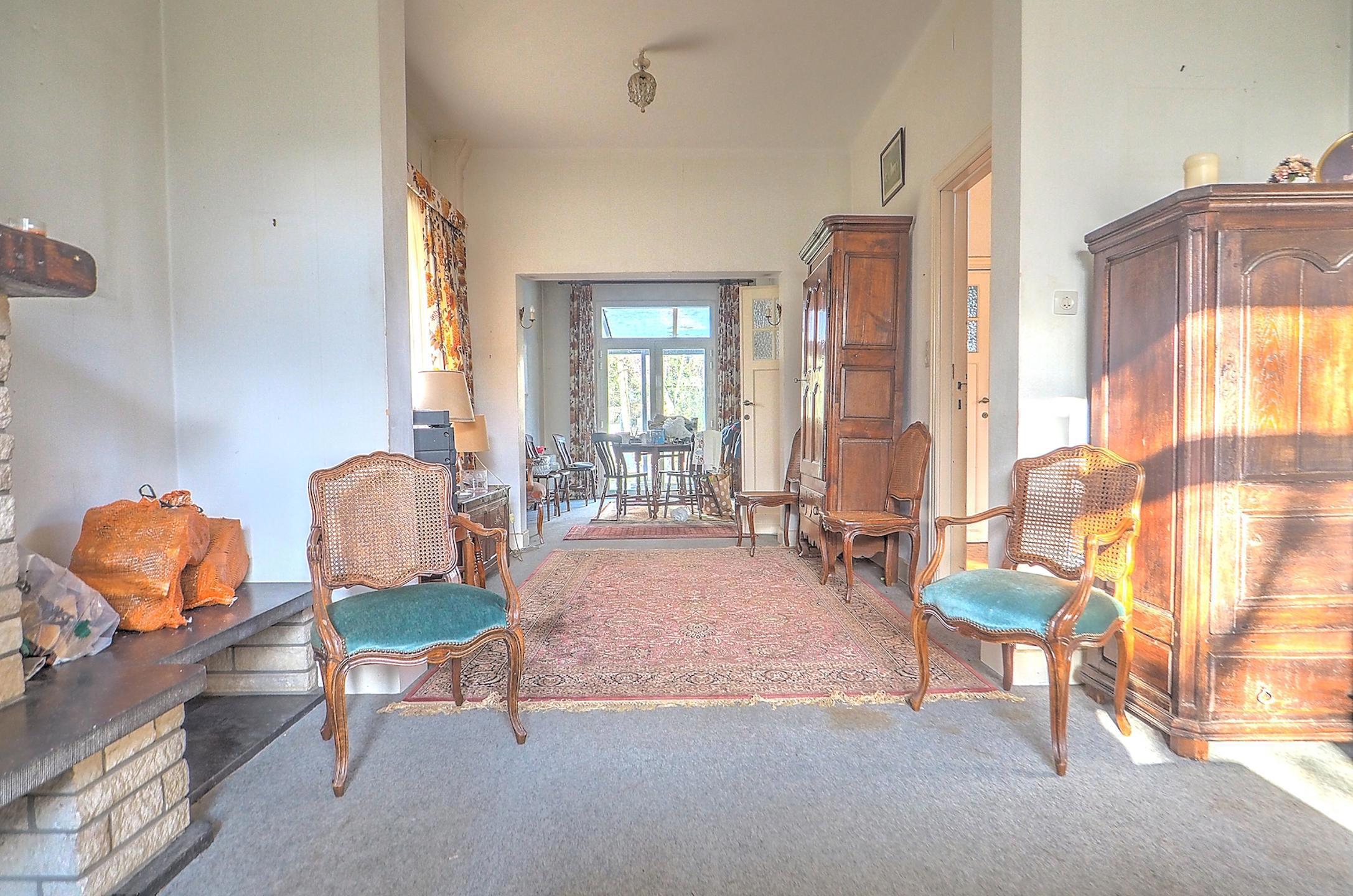 Picture 1 of 4 for House with five bedrooms in Waterloo