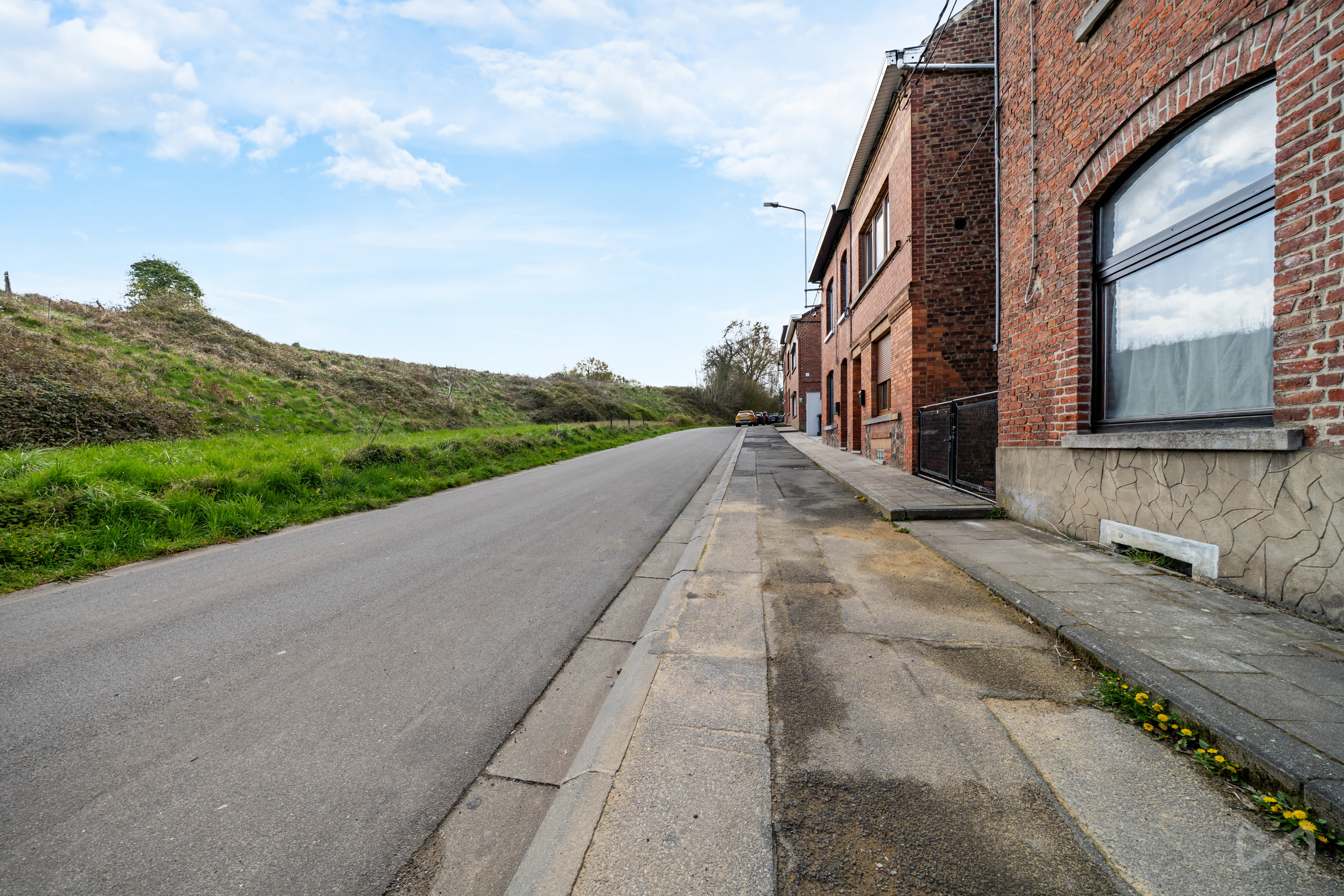 Photo 3 sur 4 pour Terrain à bâtir à Montigny-le-Tilleul