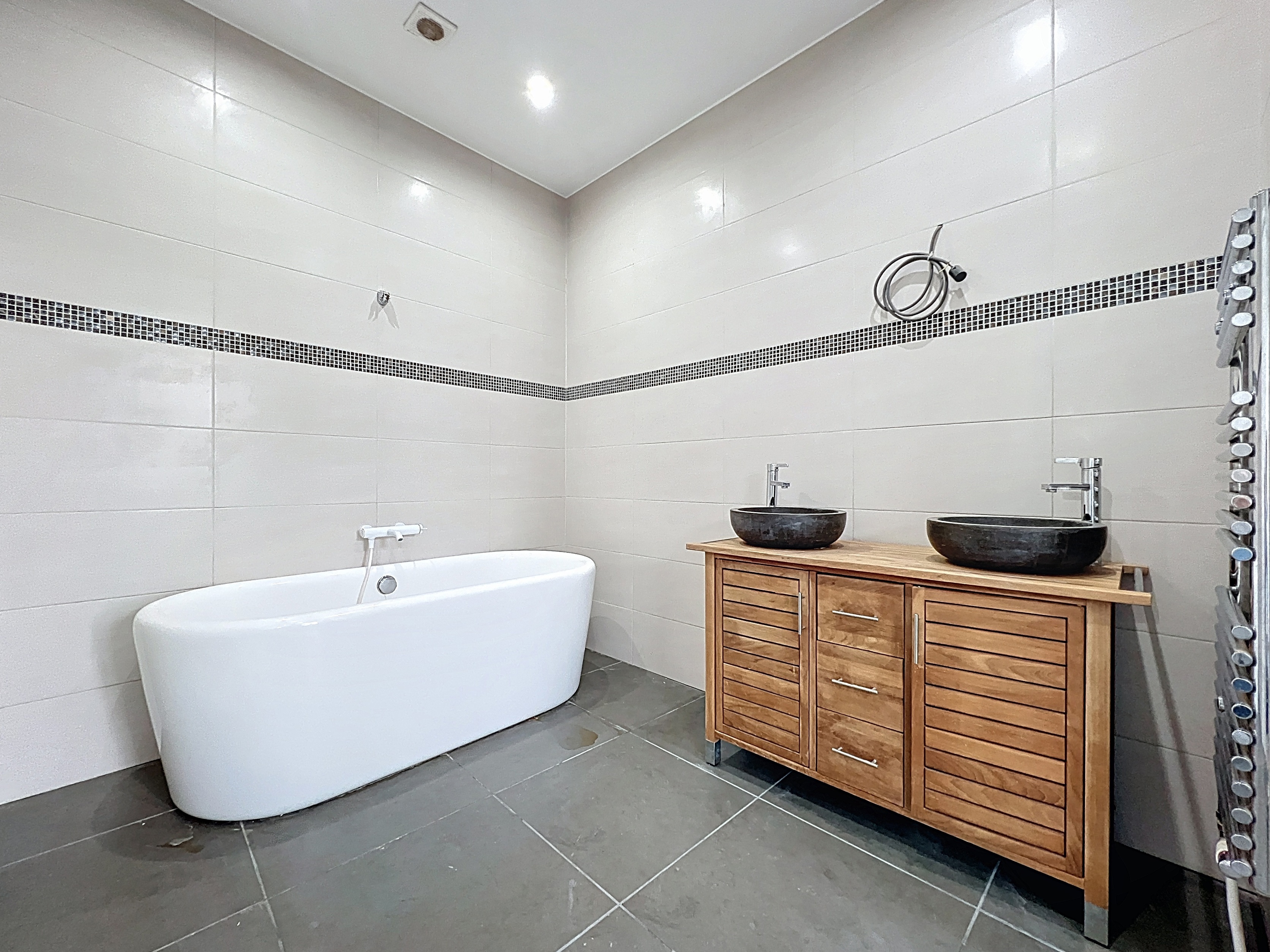 Foto 2 van 4 van Appartement met drie slaapkamers in Schaerbeek