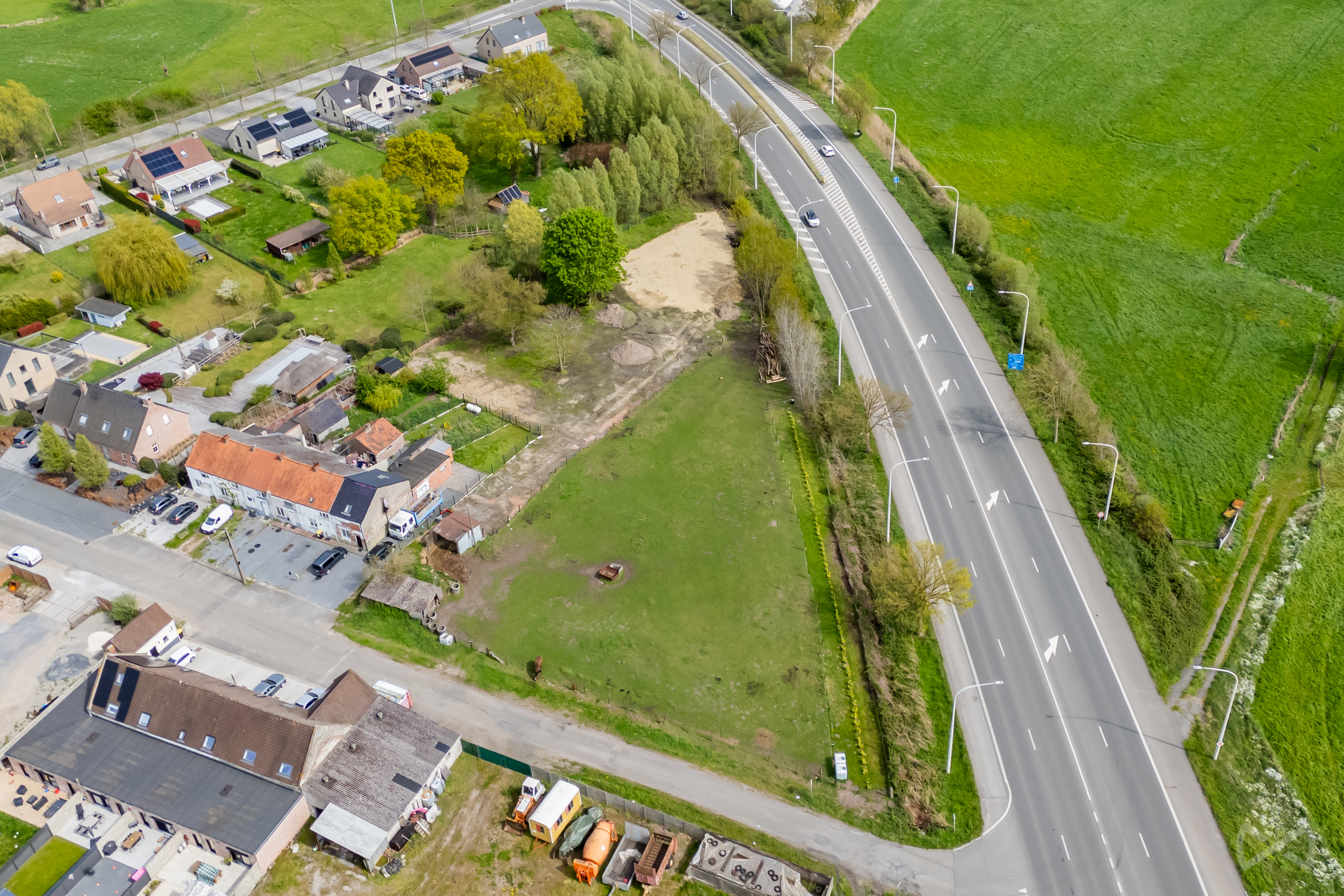 Picture 2 of 4 for Building ground in Hautrage