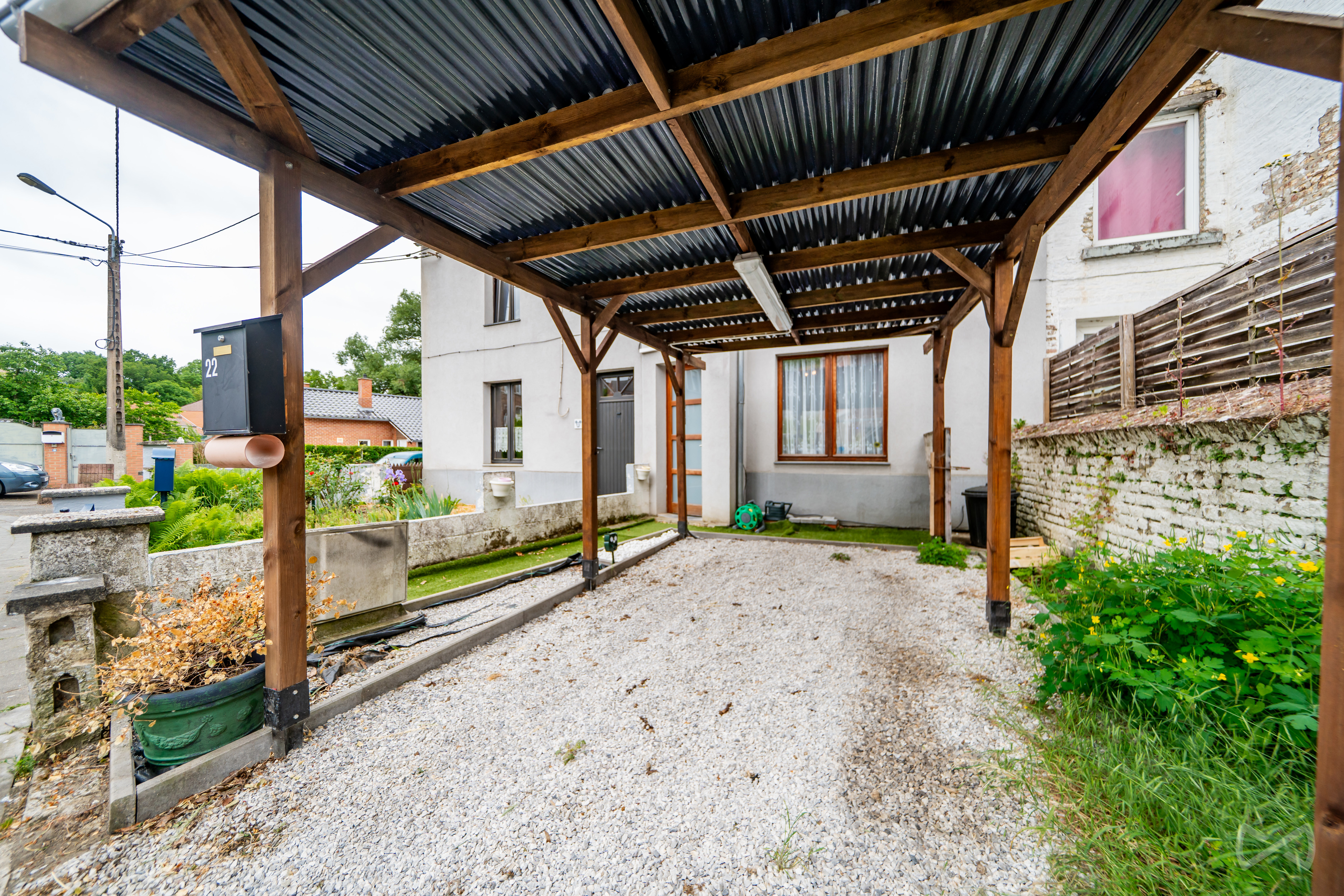 Photo 1 sur 4 pour Maison de deux chambres à Roux