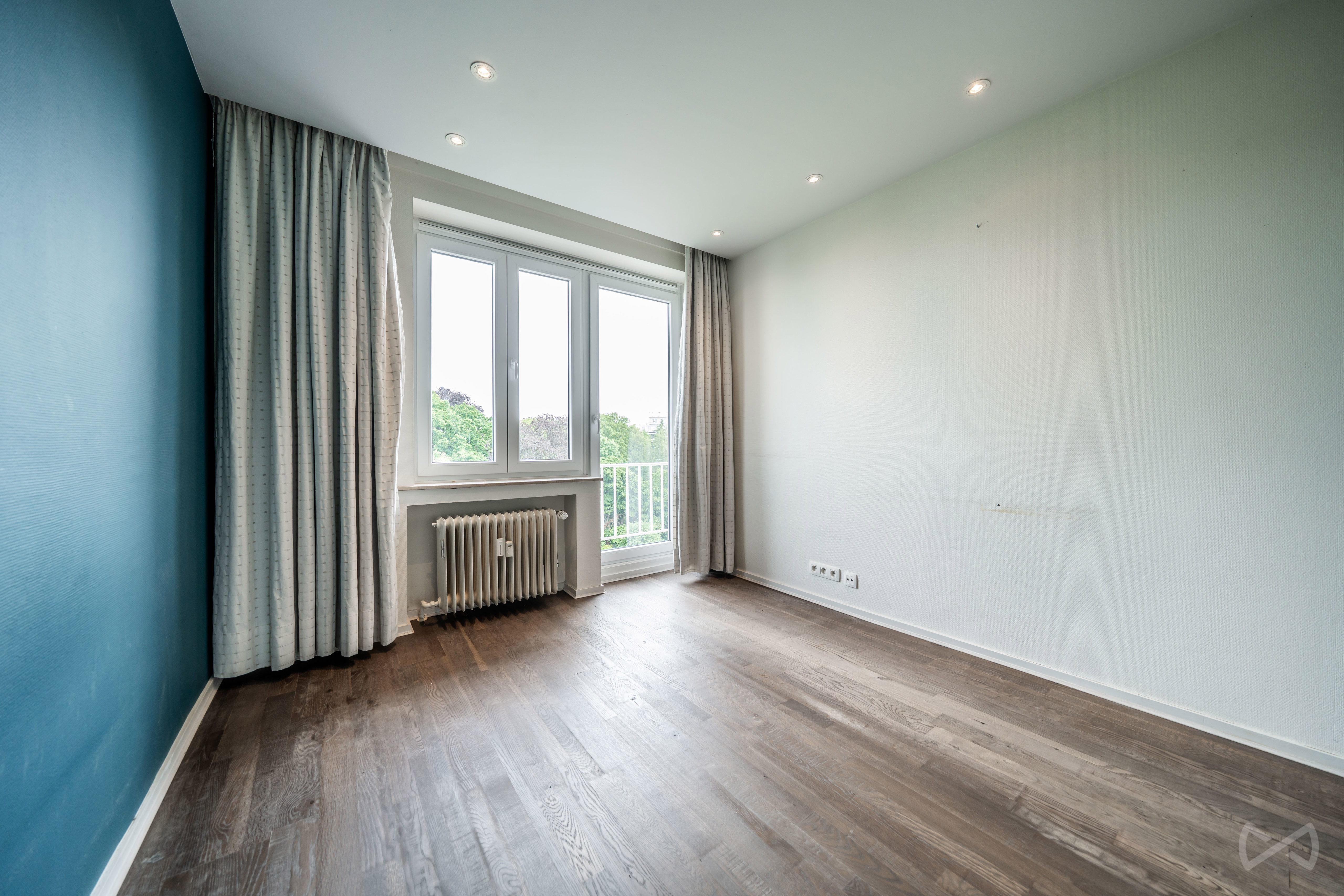Picture 2 of 4 for Flat with three bedrooms in Uccle
