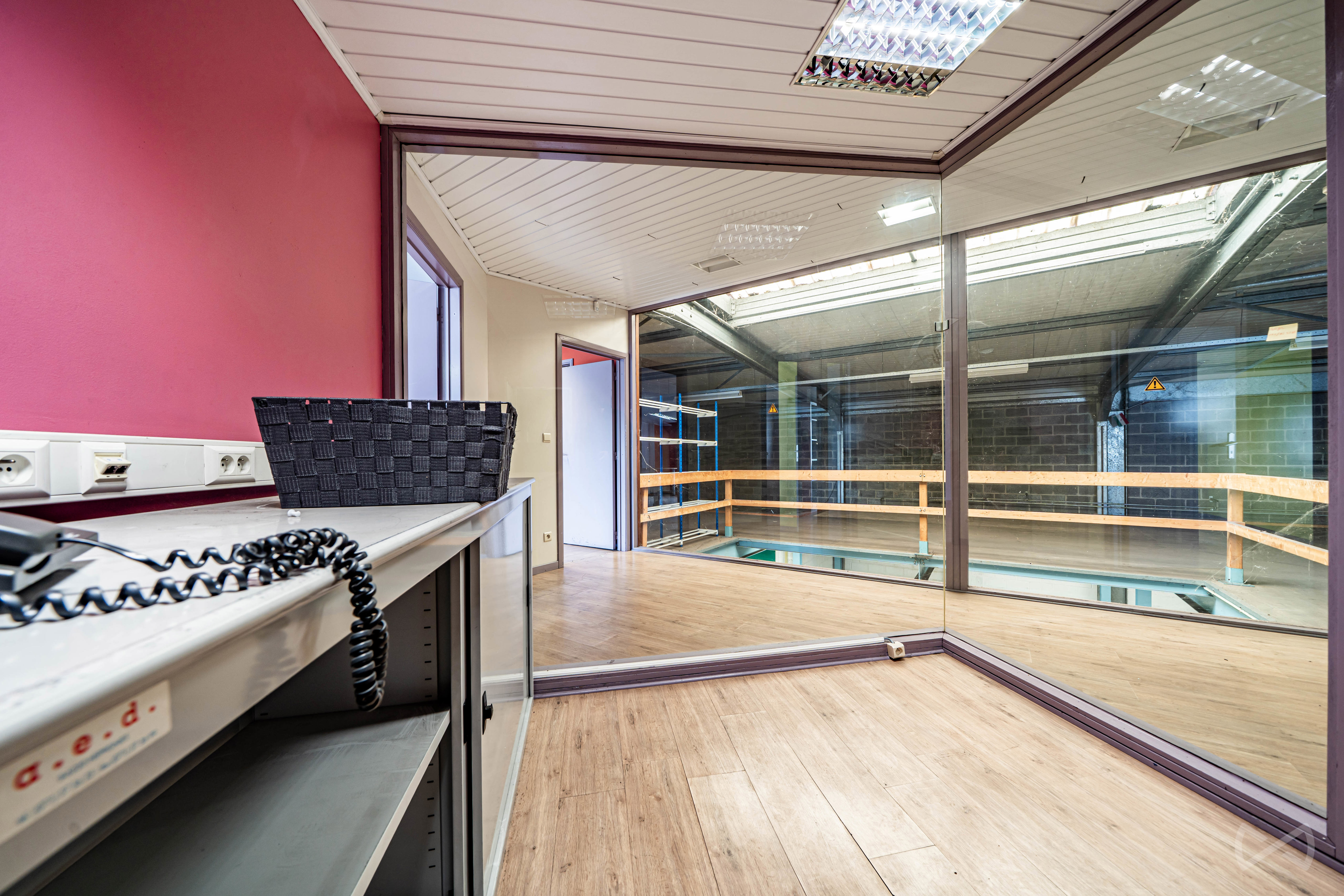 Picture 2 of 4 for Office and warehouse in Beaumont