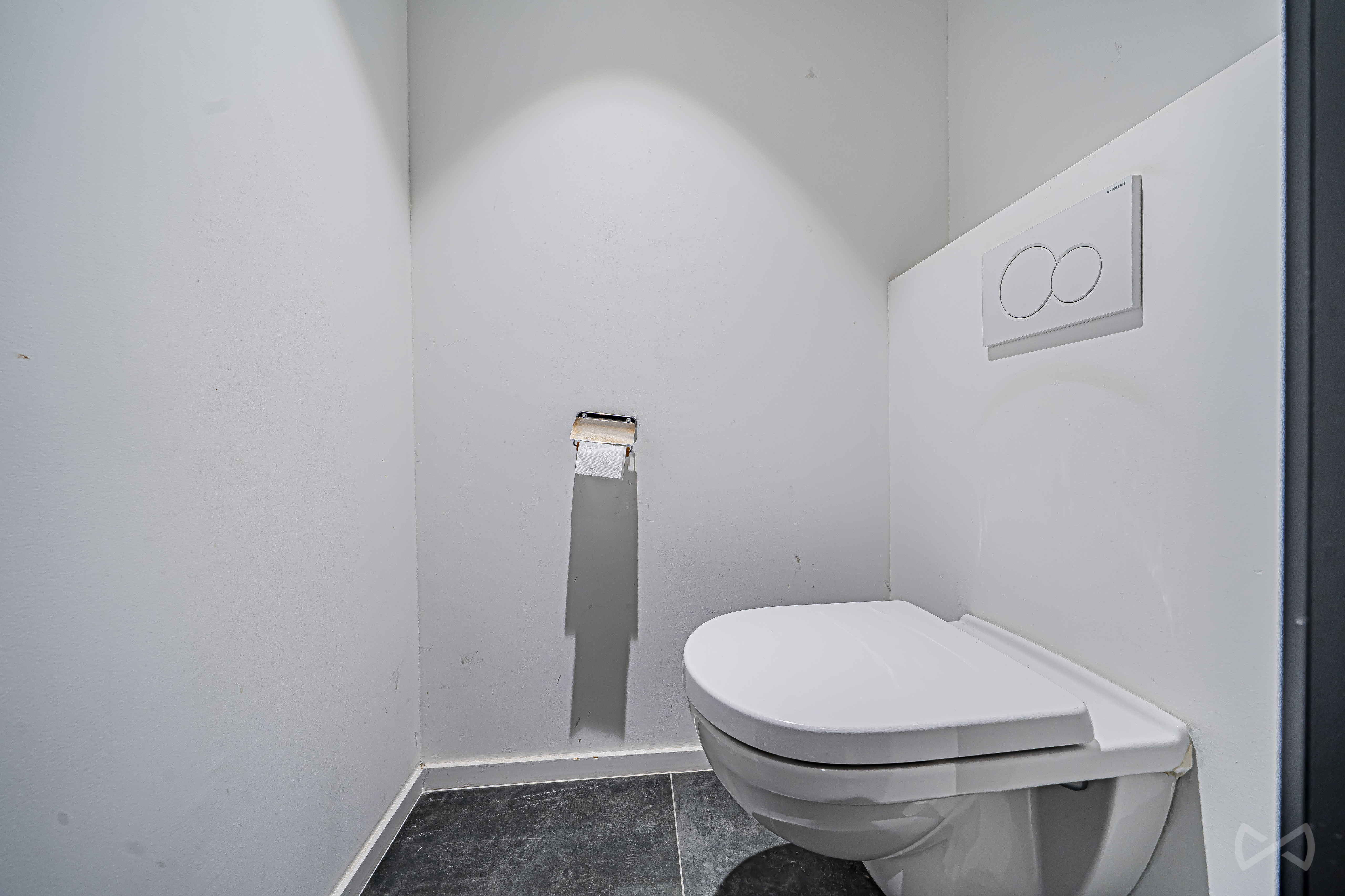 Foto 4 van 4 van Kantoor in Liège