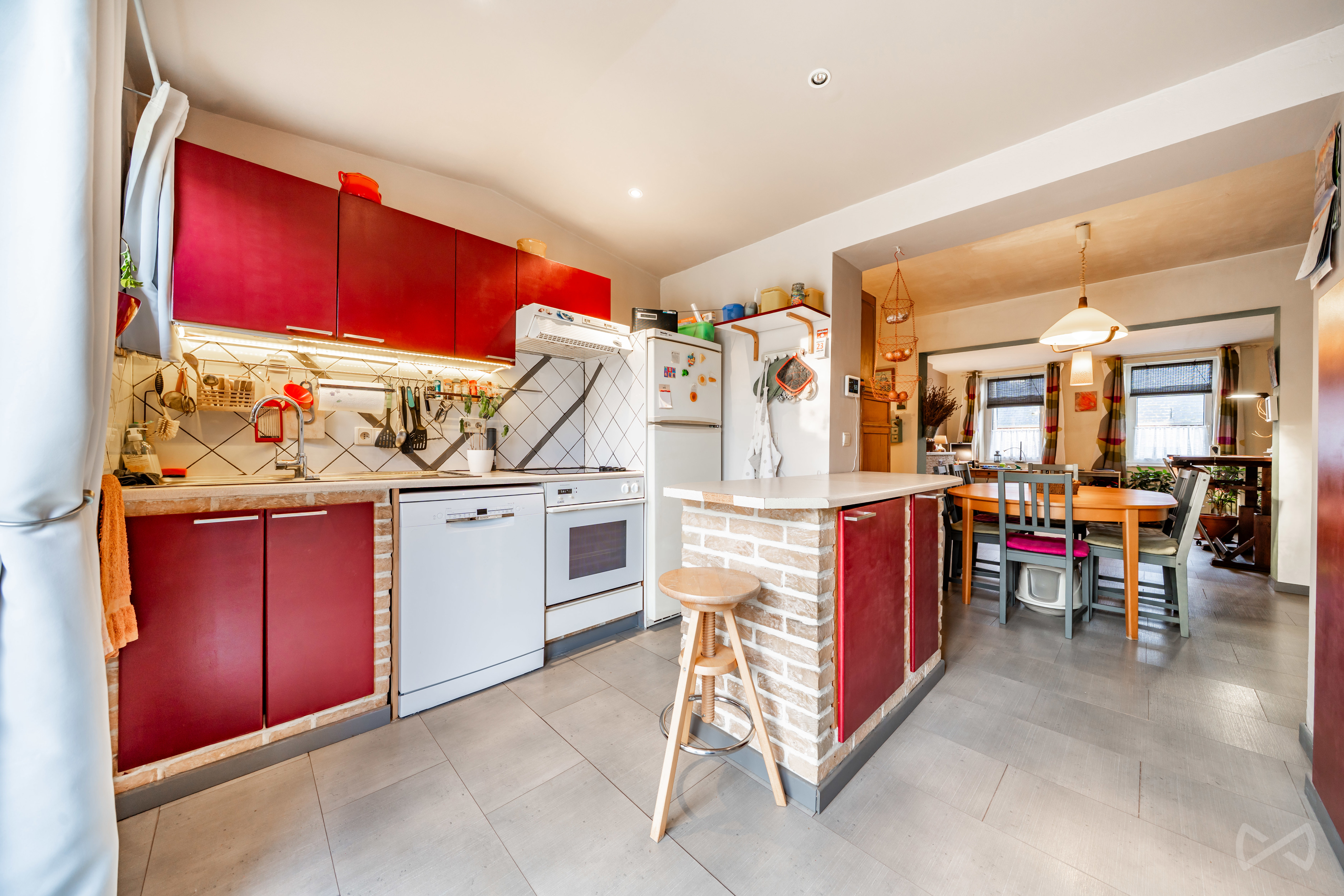 Photo 3 sur 4 pour Maison de quatre chambres à Orp-le-grand