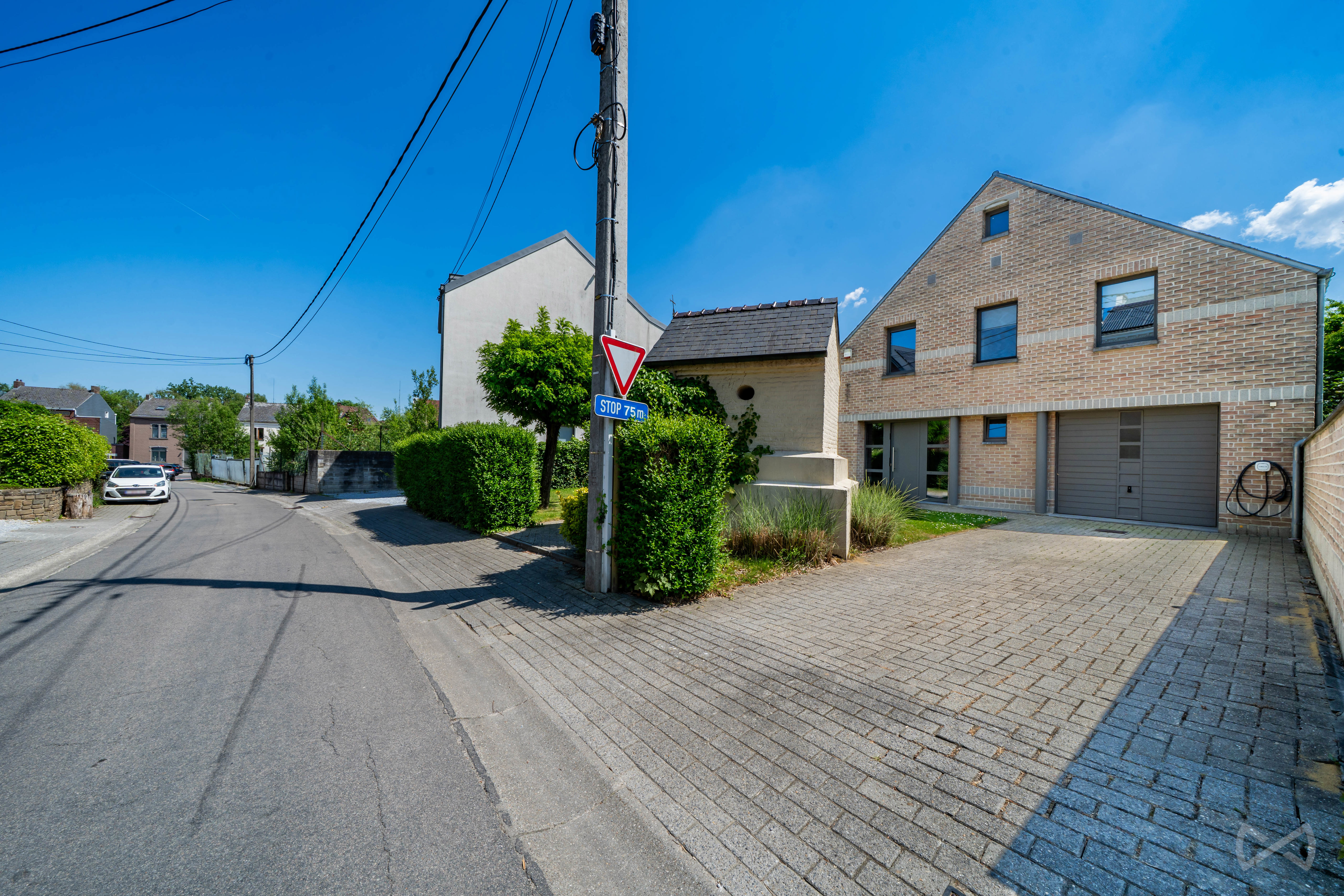 Photo 1 sur 4 pour Maison de cinq chambres à Céroux-mousty