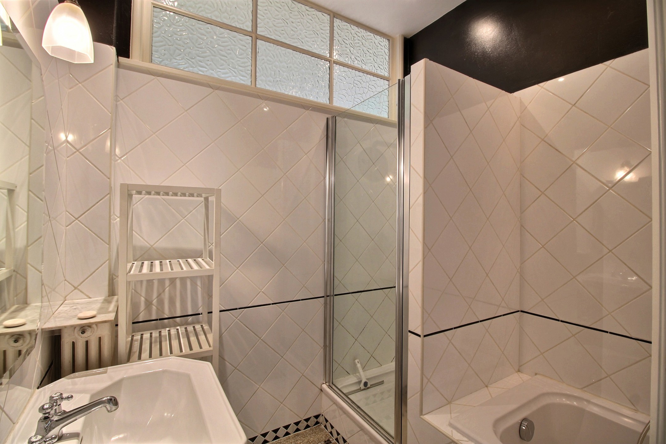 Picture 2 of 4 for Flat with two bedrooms in Uccle