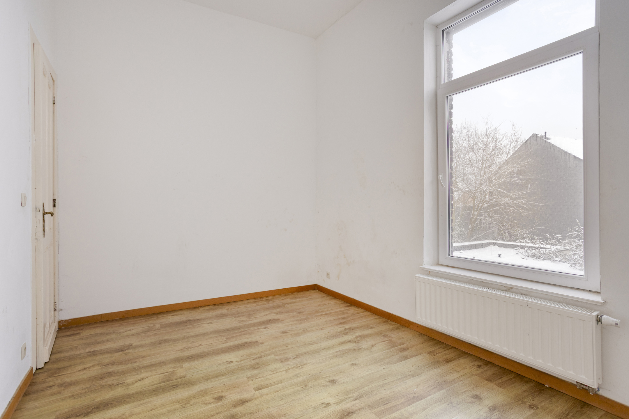 Picture 2 of 4 for House with four bedrooms in Charleroi