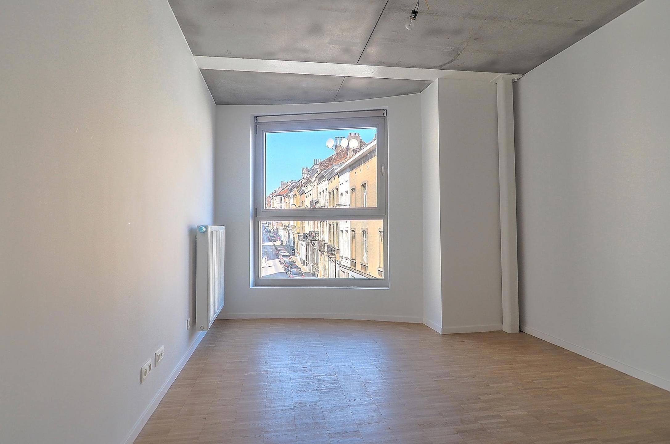 Picture 3 of 4 for Flat in Schaerbeek
