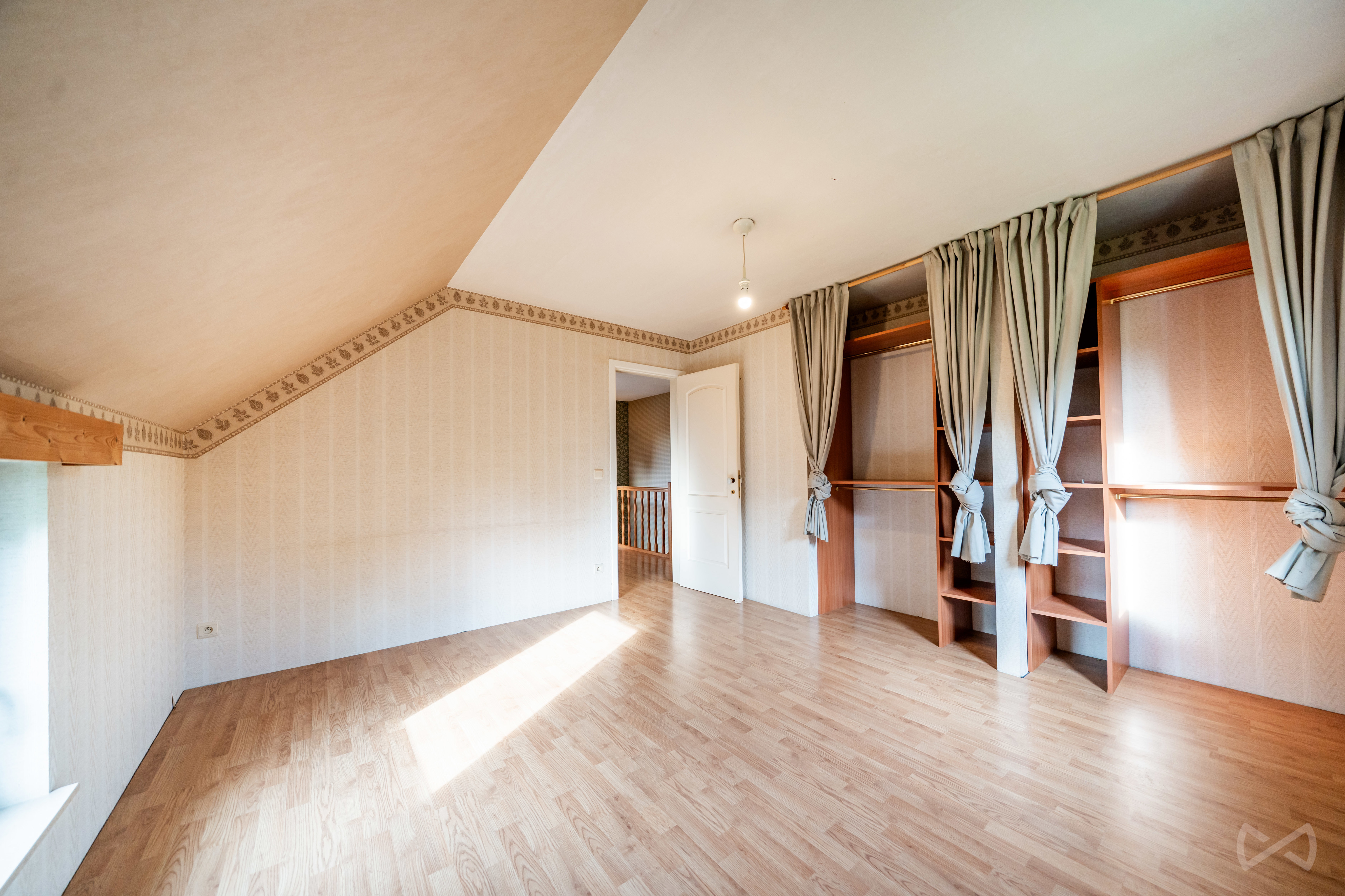 Picture 1 of 4 for House with four bedrooms in Mélin