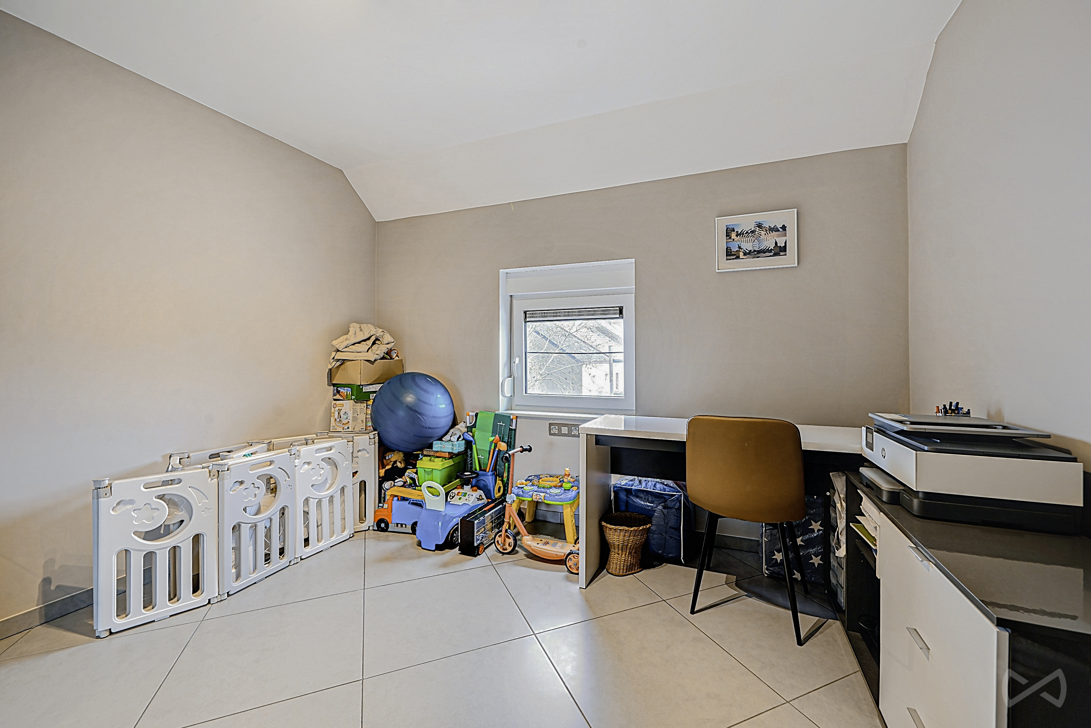 Photo 1 sur 4 pour Duplex de trois chambres à La Louvière Haine-Saint-Pierre
