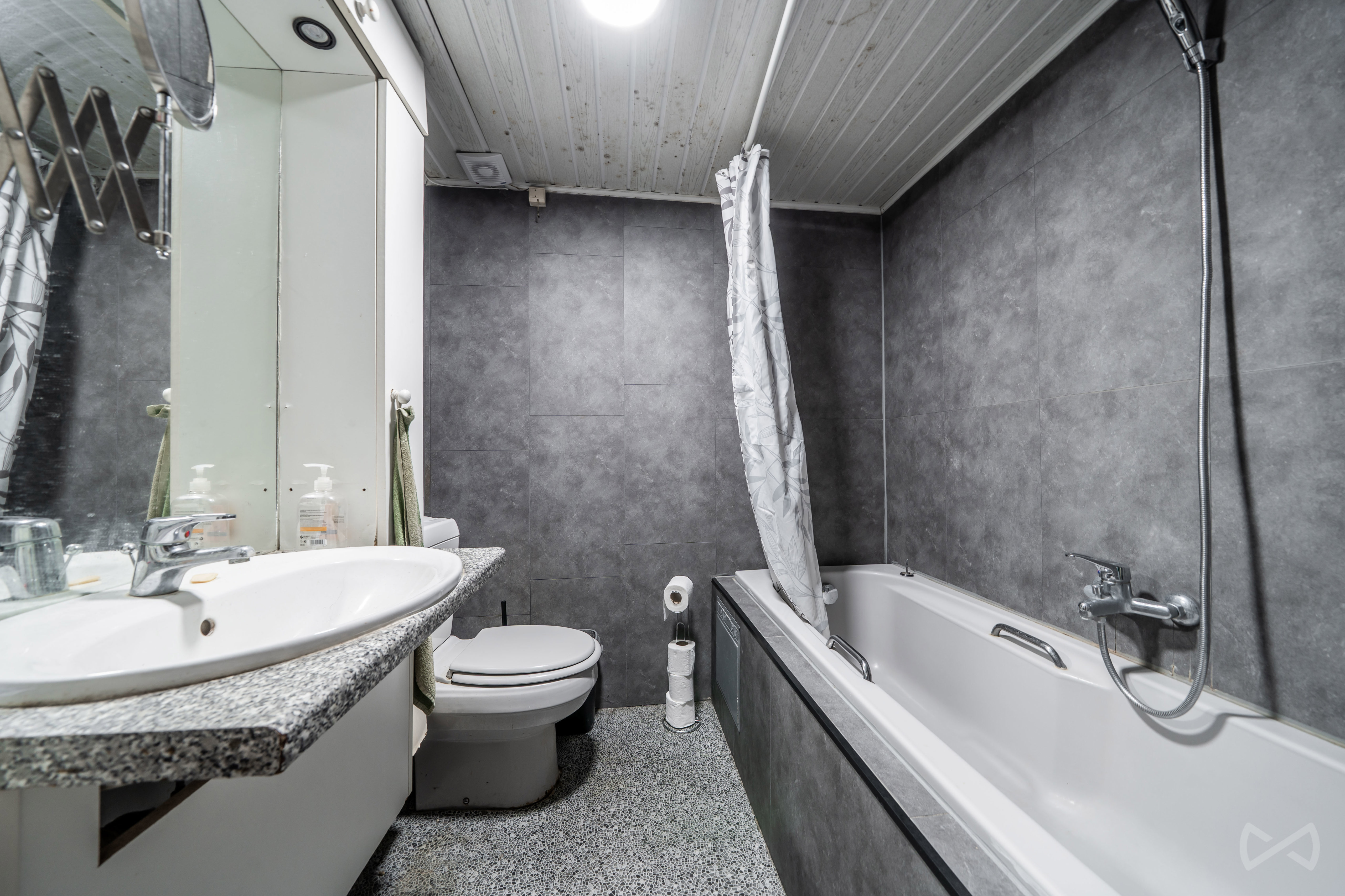 Picture 3 of 4 for House with seven bedrooms in Schaerbeek