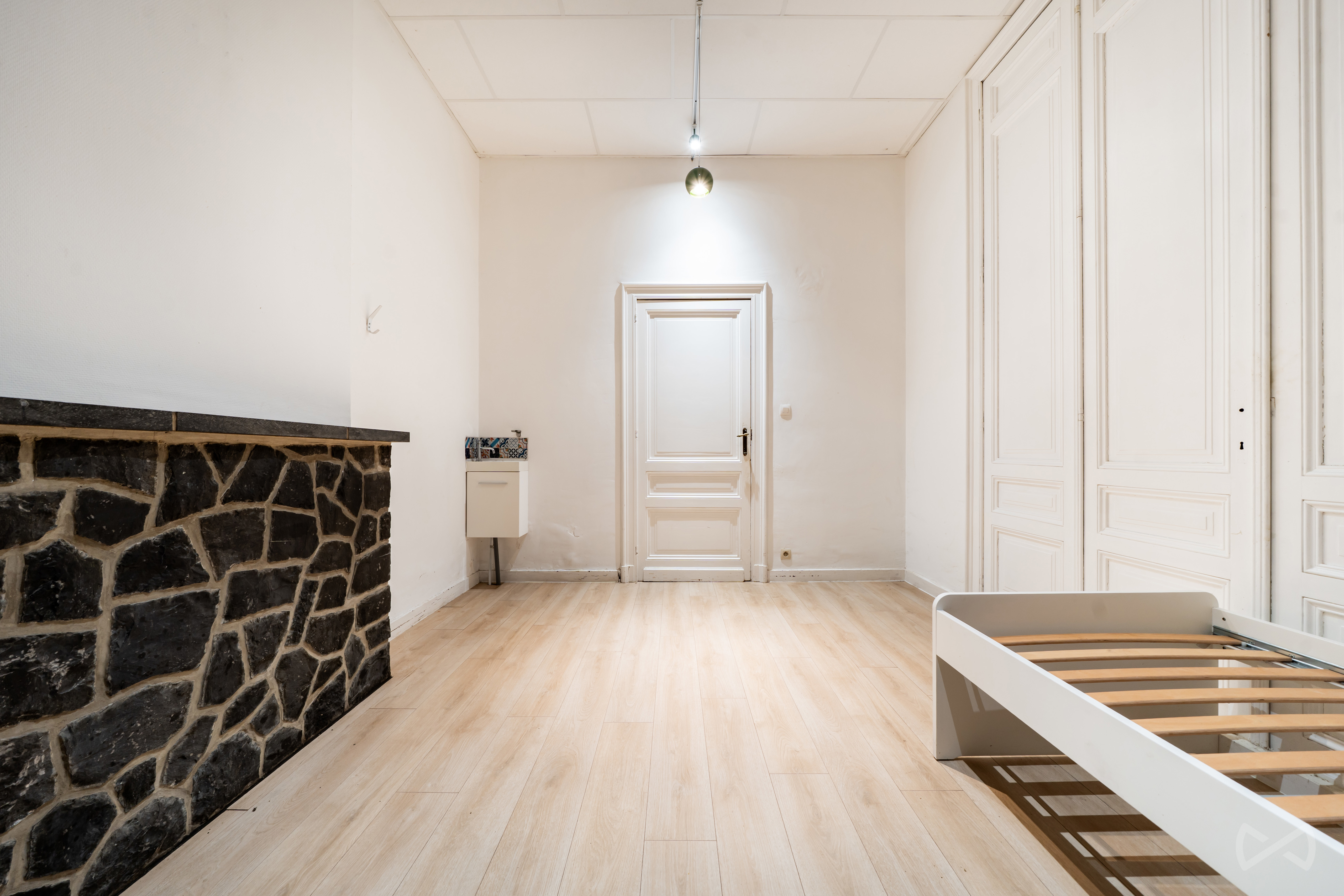 Photo 4 sur 4 pour Immeuble mixte de neuf chambres à Montignies-Sur-Sambre
