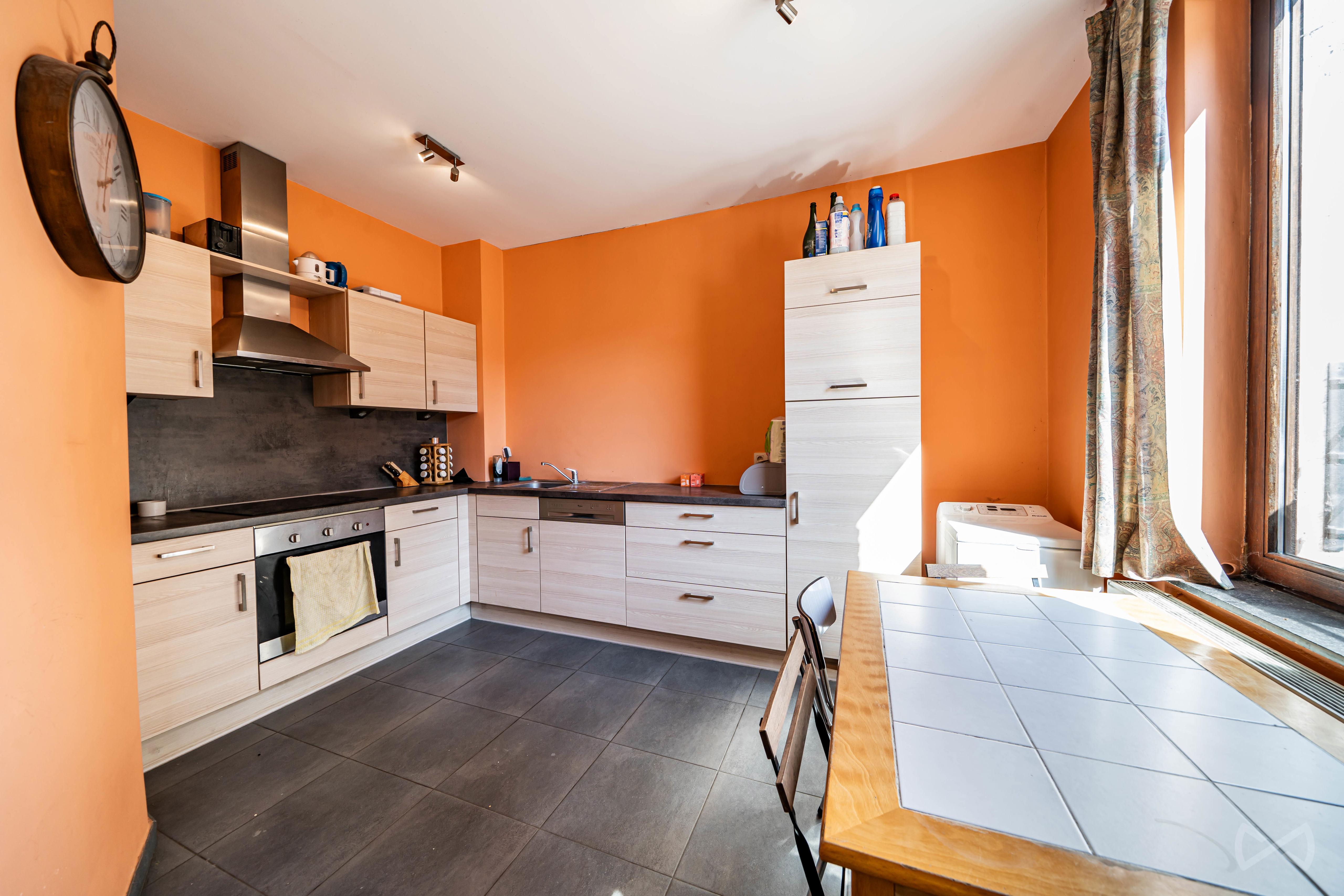 Foto 4 van 4 van Huis met vier slaapkamers in Liège