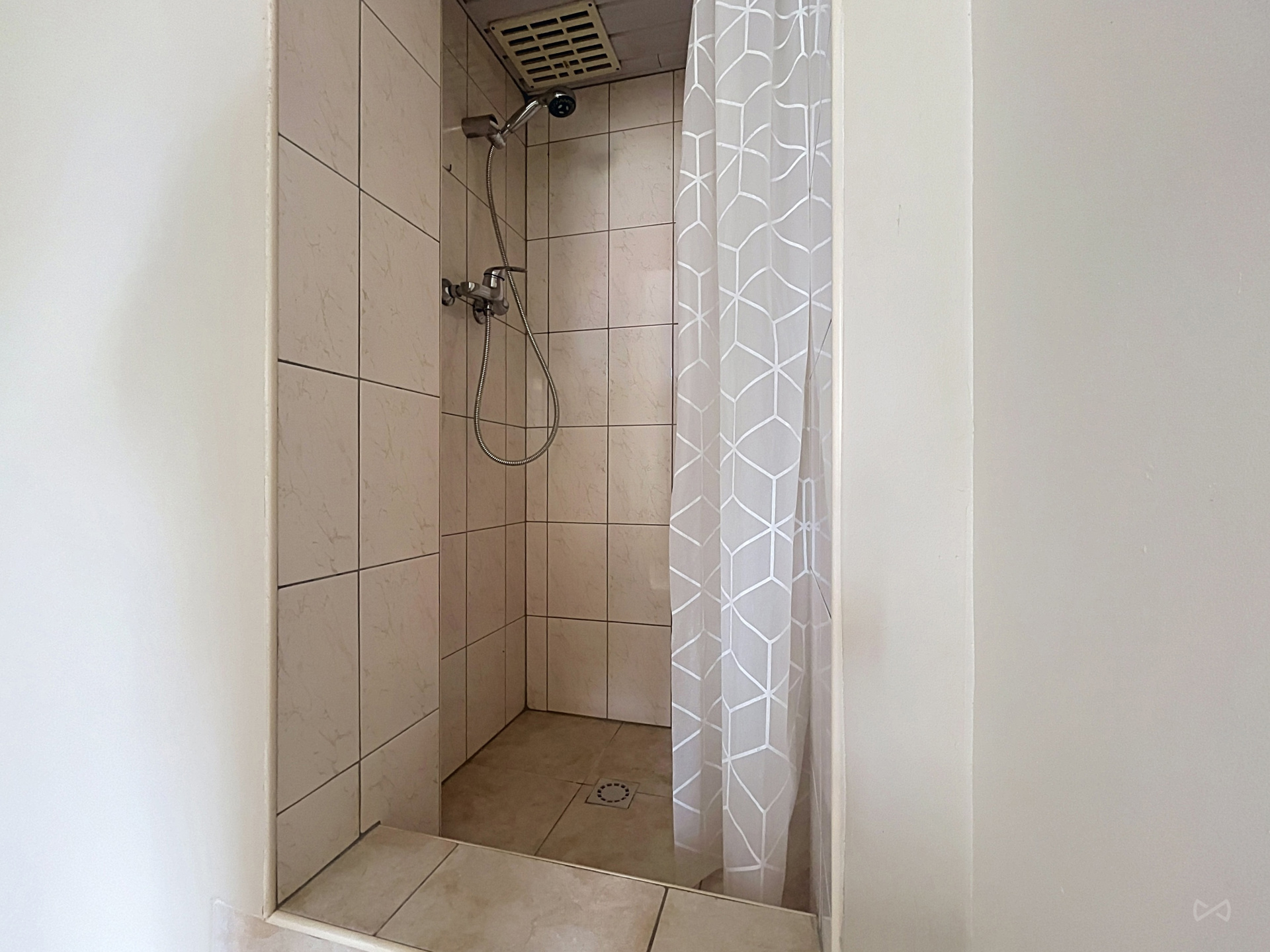 Foto 4 van 4 van Appartement met twee slaapkamers in Molenbeek-Saint-Jean