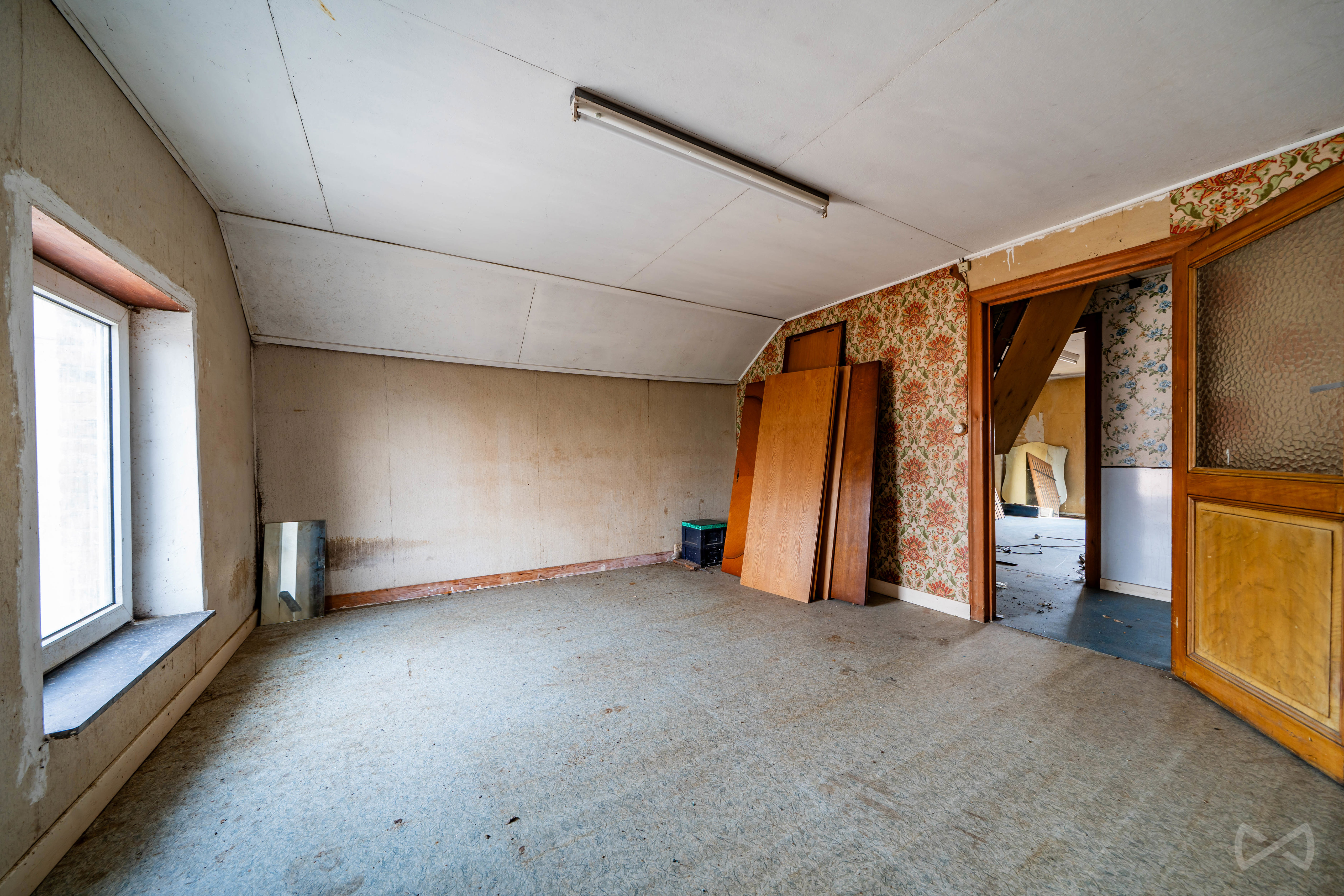 Foto 3 van 4 van Villa met vijf slaapkamers in Harmignies