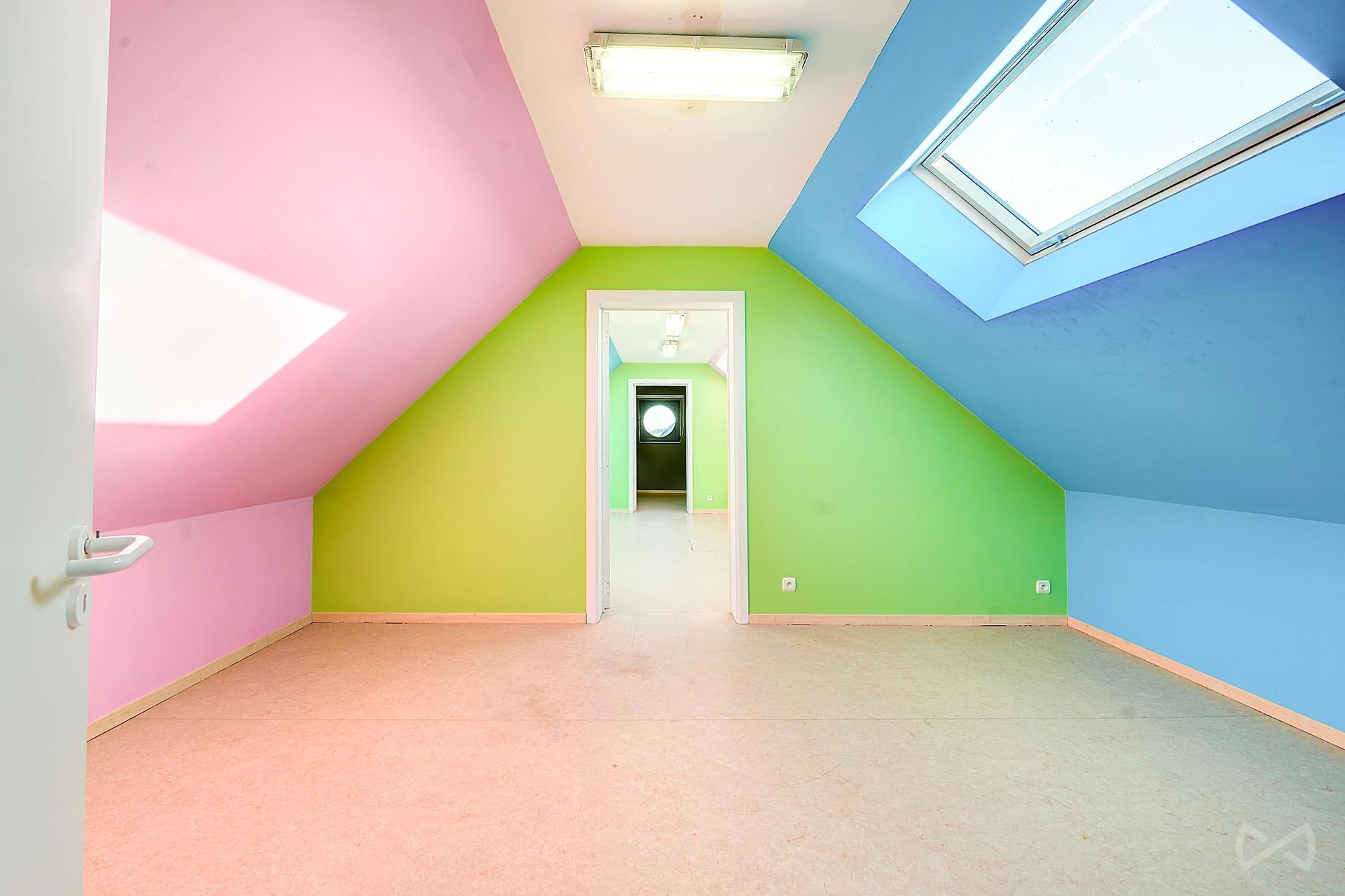 Foto 4 van 4 van Villa met zeven slaapkamers in La Louvière Trivières