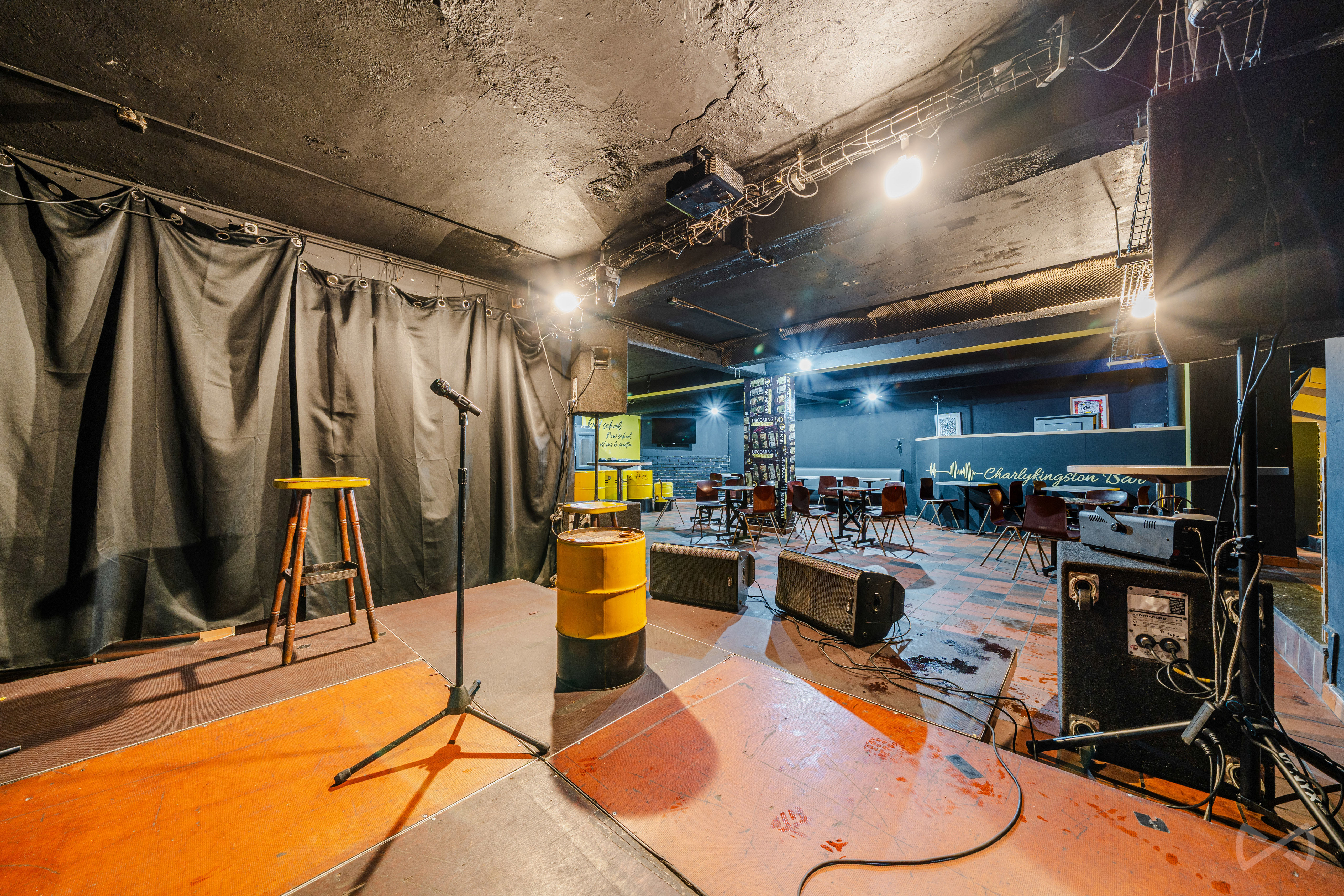 Picture 2 of 4 for Commercial groundfloor in Charleroi
