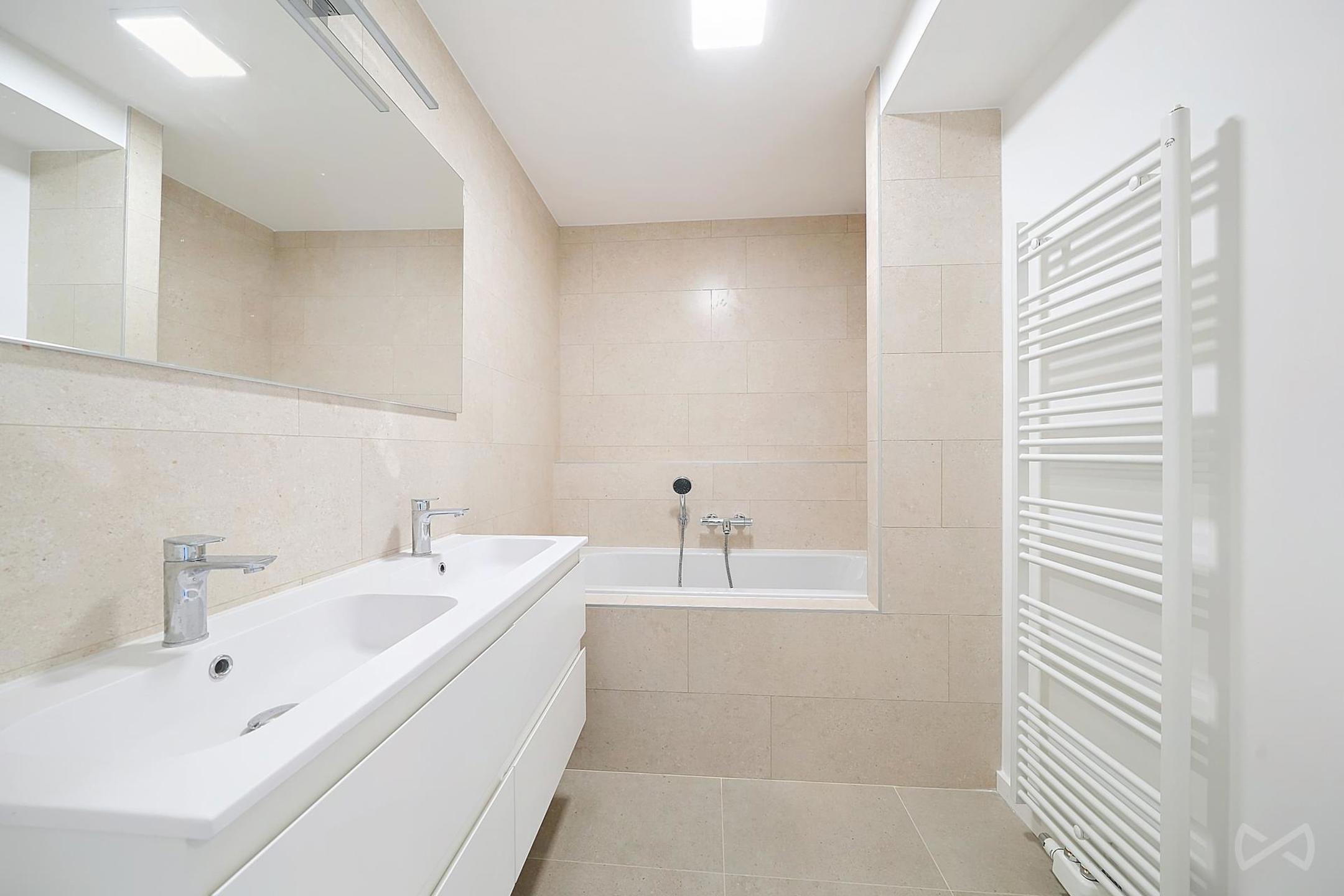 Picture 1 of 3 for Flat with two bedrooms in Orp-le-grand