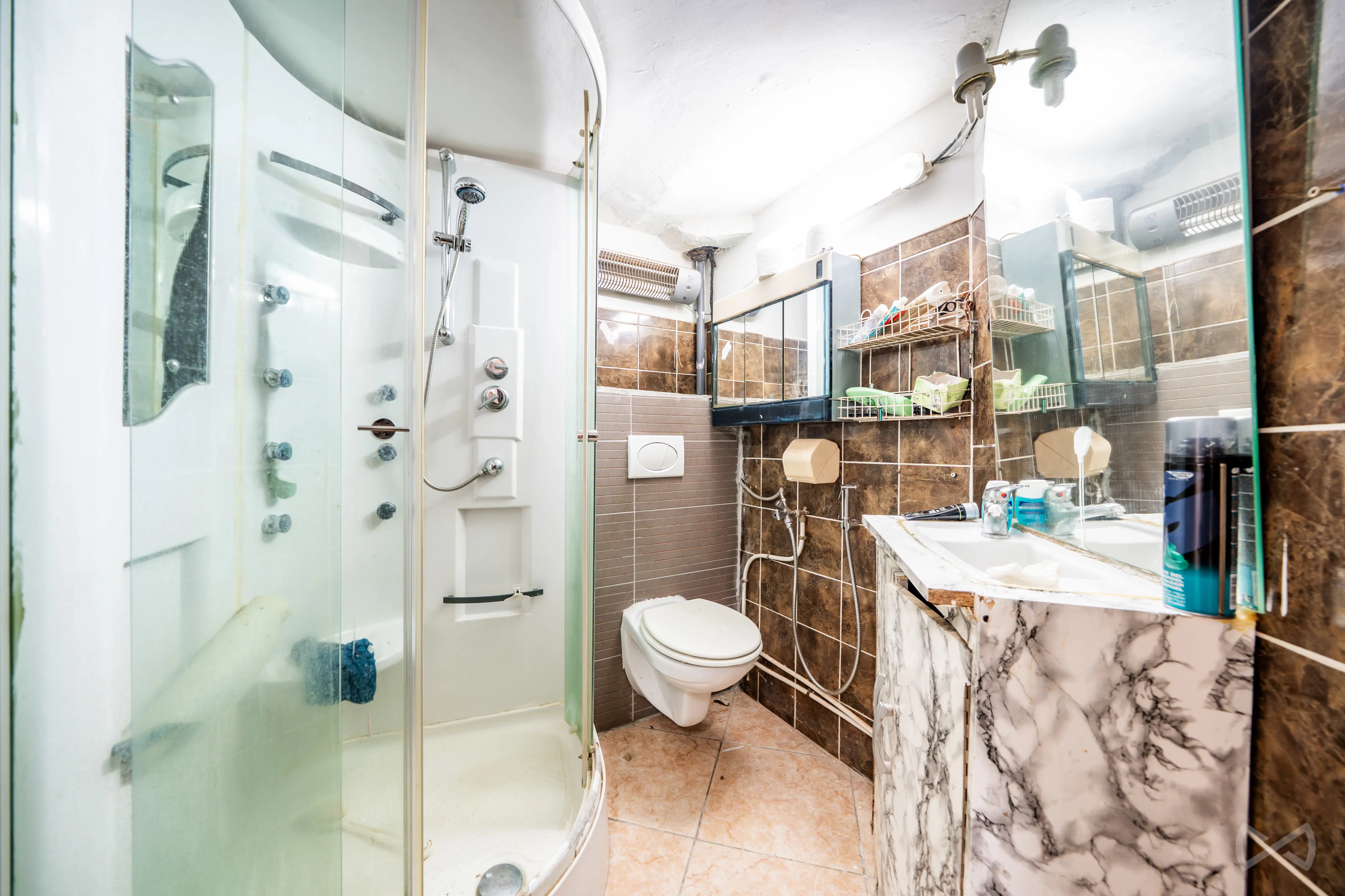 Picture 3 of 4 for House with six bedrooms in Molenbeek-saint-jean