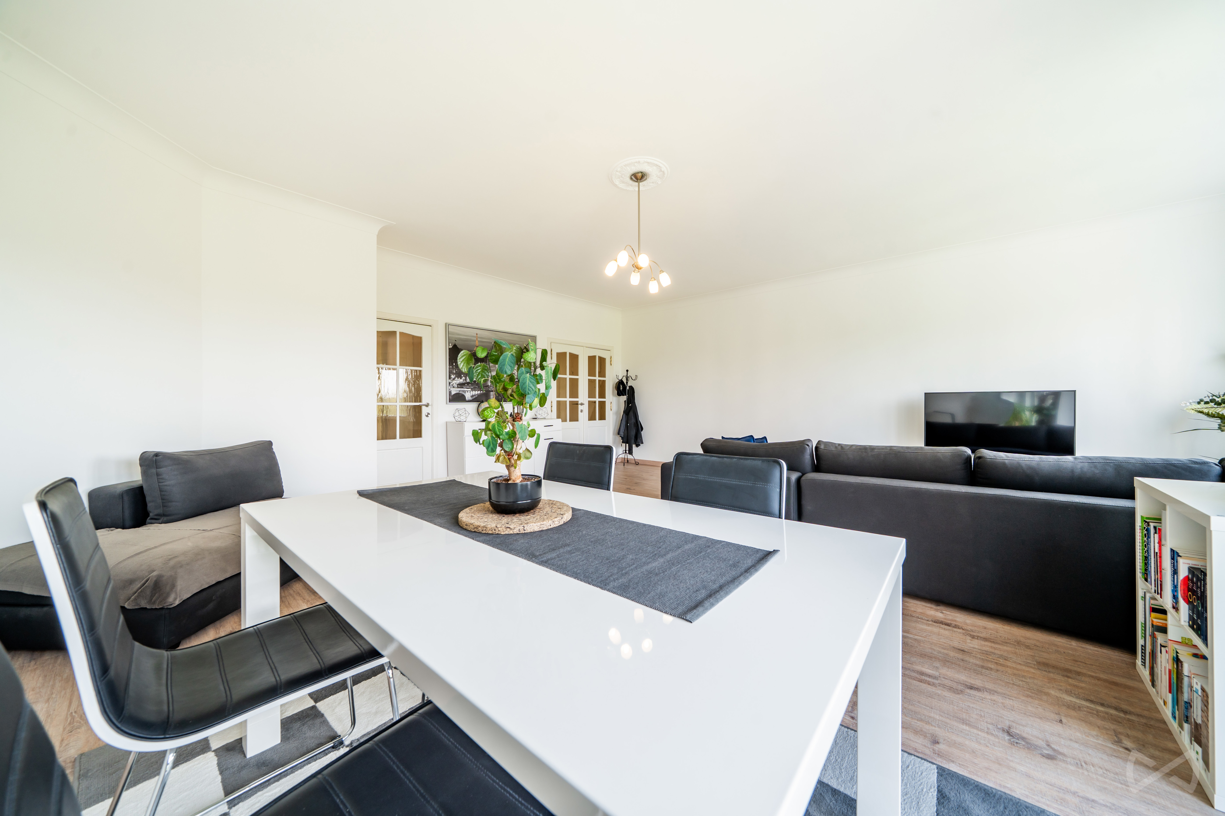 Picture 1 of 4 for Flat with two bedrooms in Koekelberg