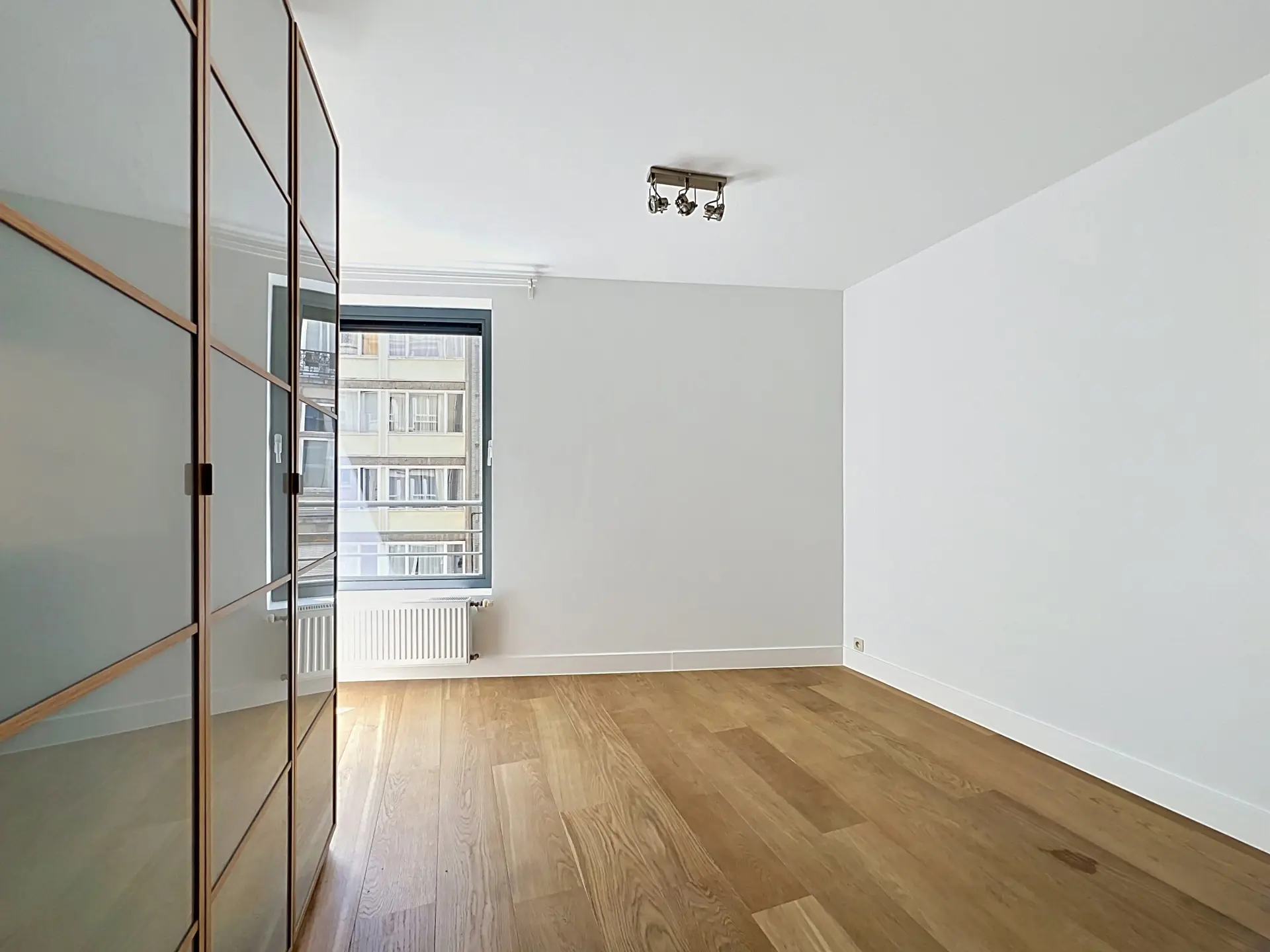 Picture 3 of 4 for Flat with three bedrooms in Saint-Gilles