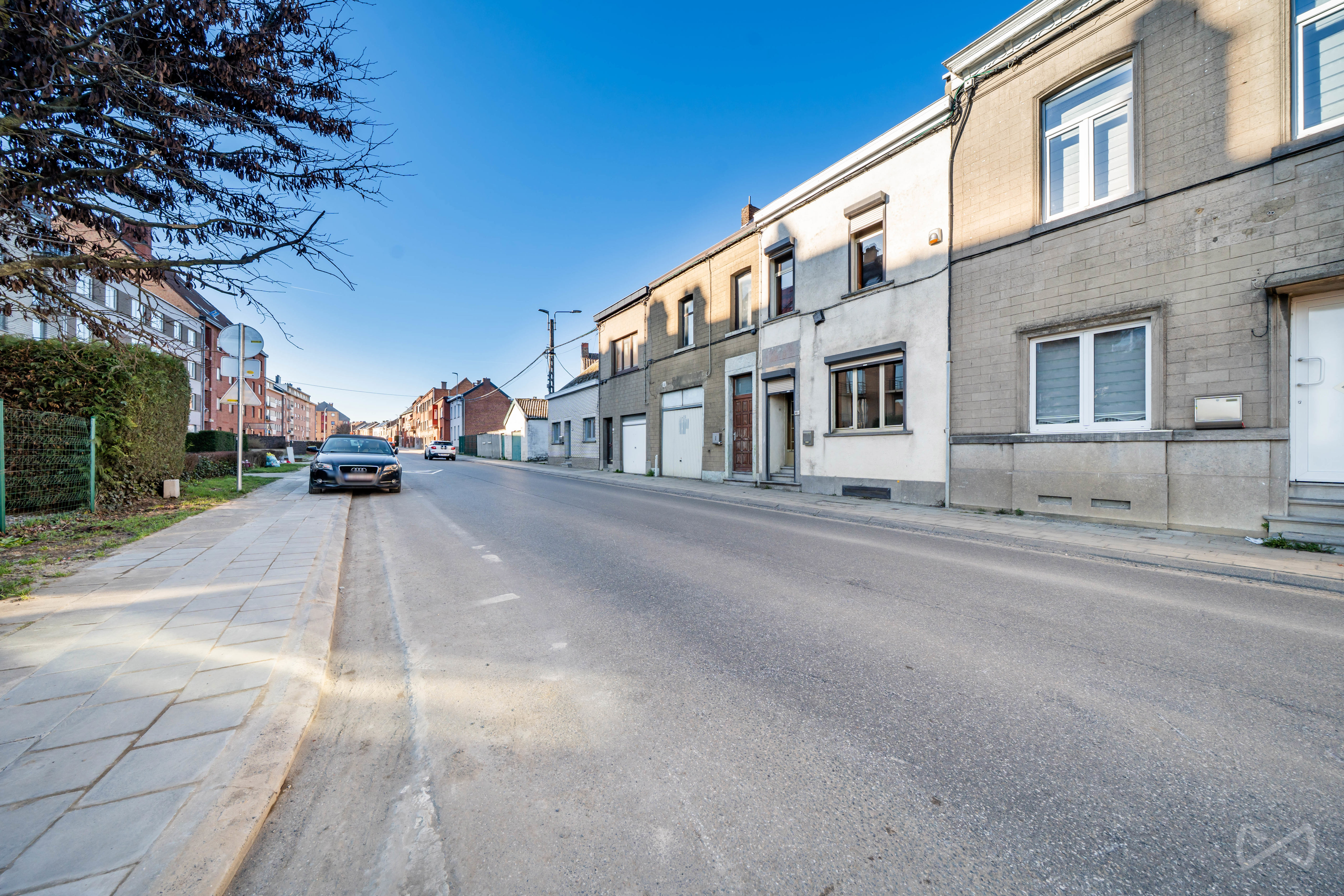 Foto 2 van 4 van Huis met vier slaapkamers in La Louvière