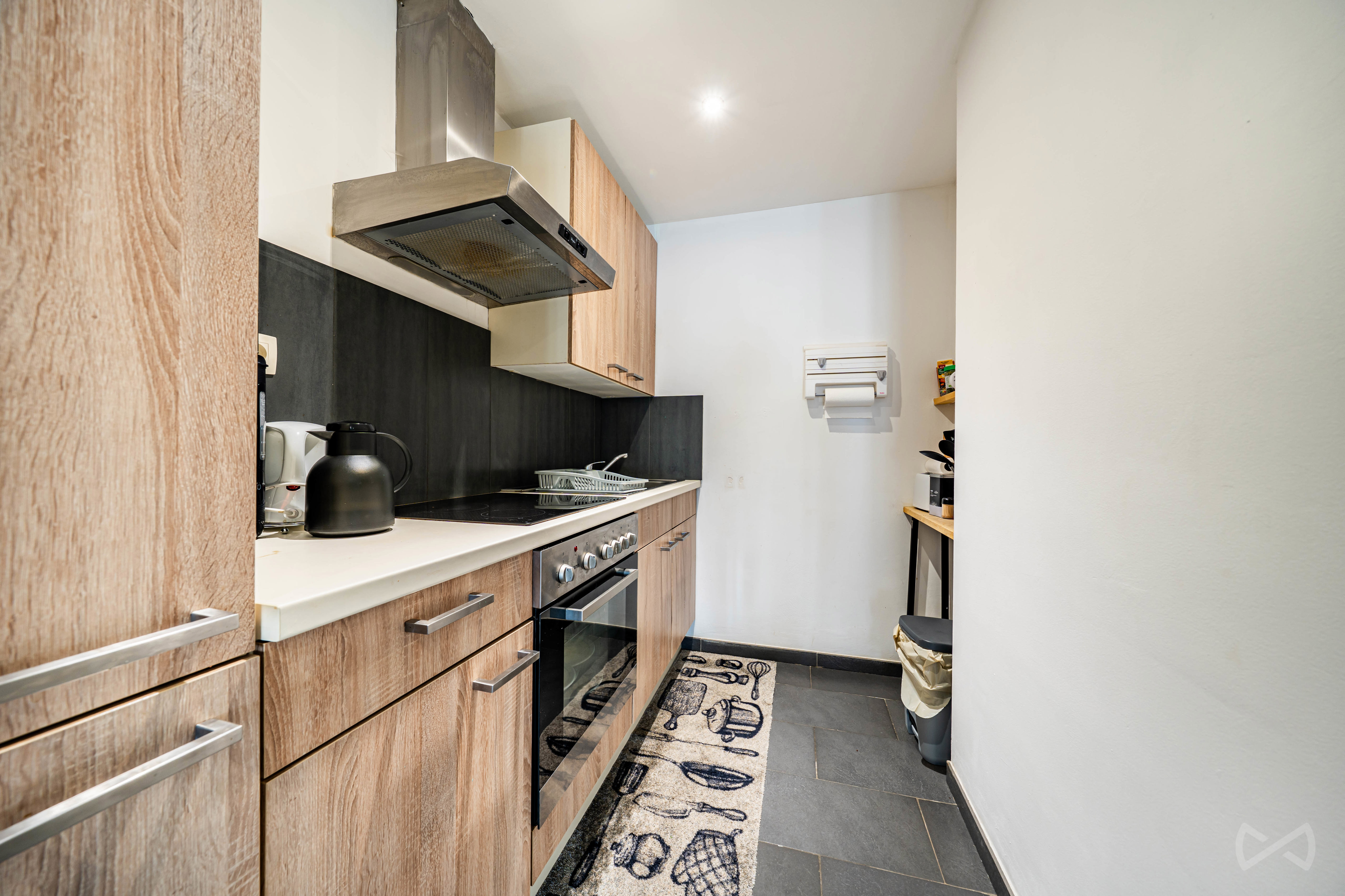 Photo 4 sur 4 pour Immeuble mixte de cinq chambres à Tertre