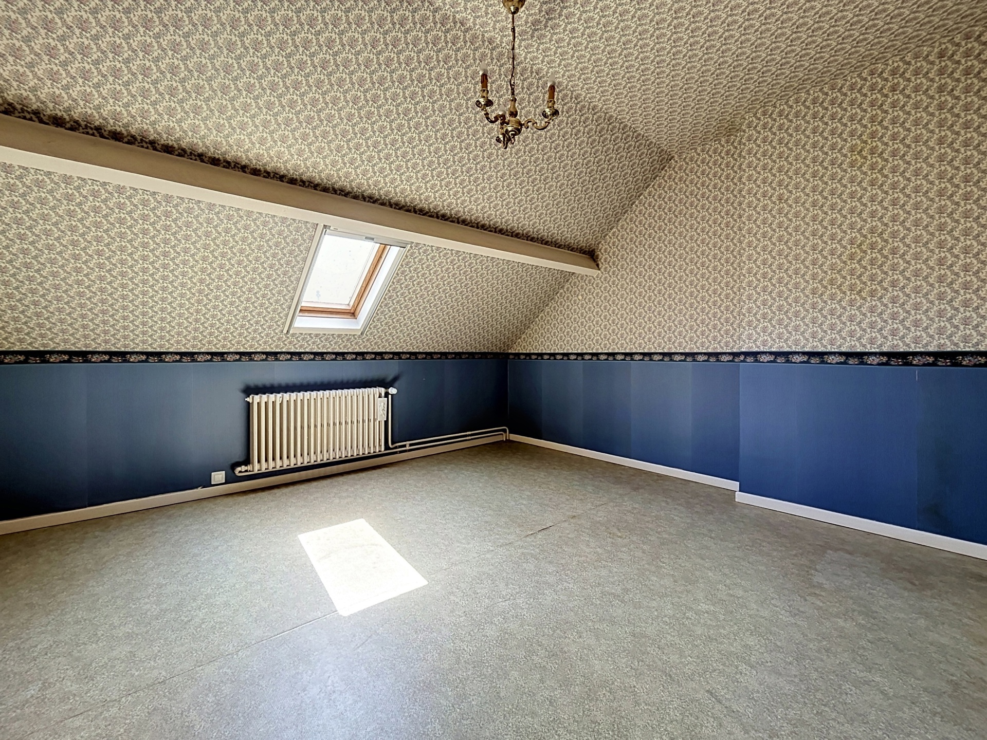 Picture 2 of 4 for House with six bedrooms in Orp-Jauche