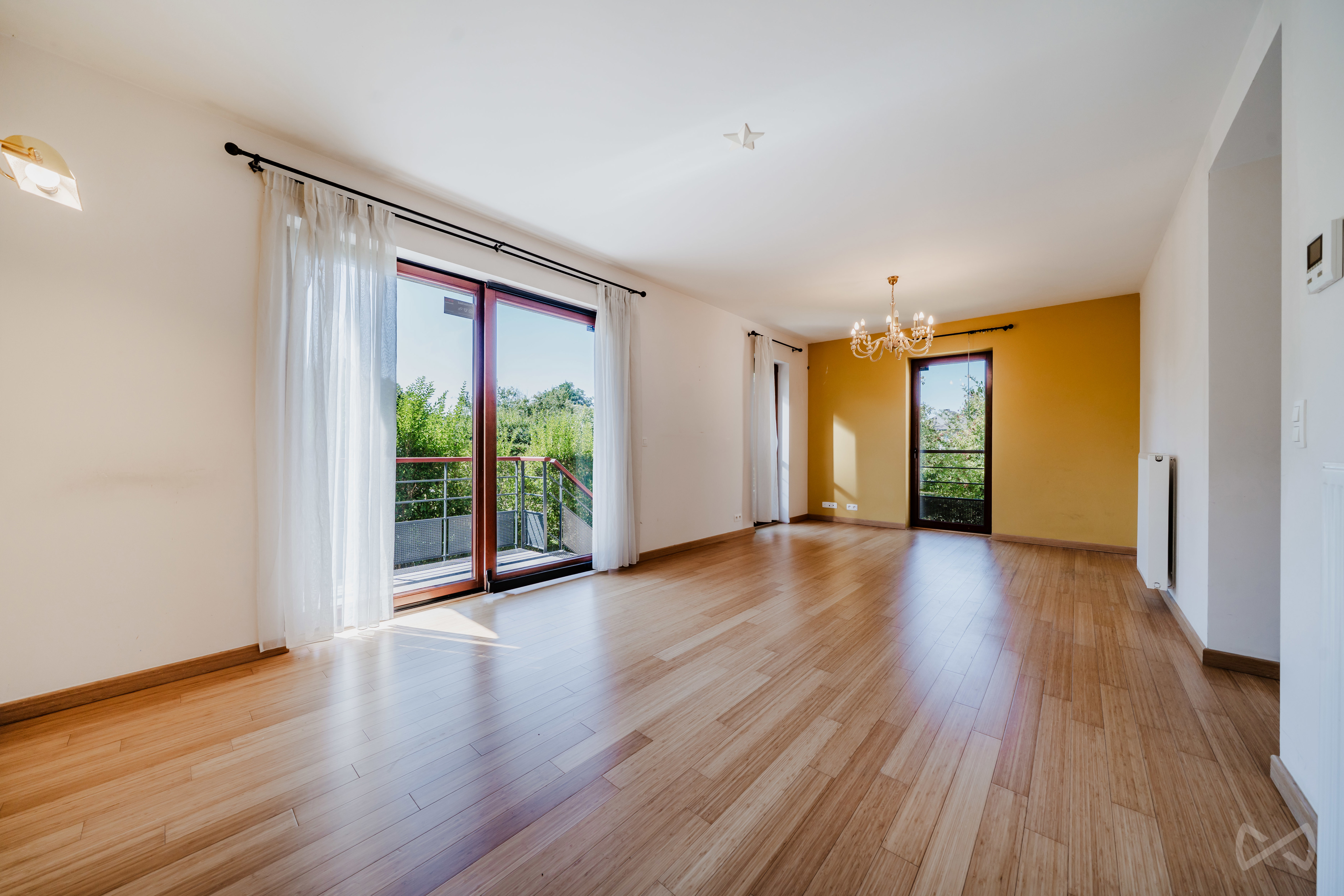 Picture 3 of 4 for Flat with three bedrooms in Waterloo