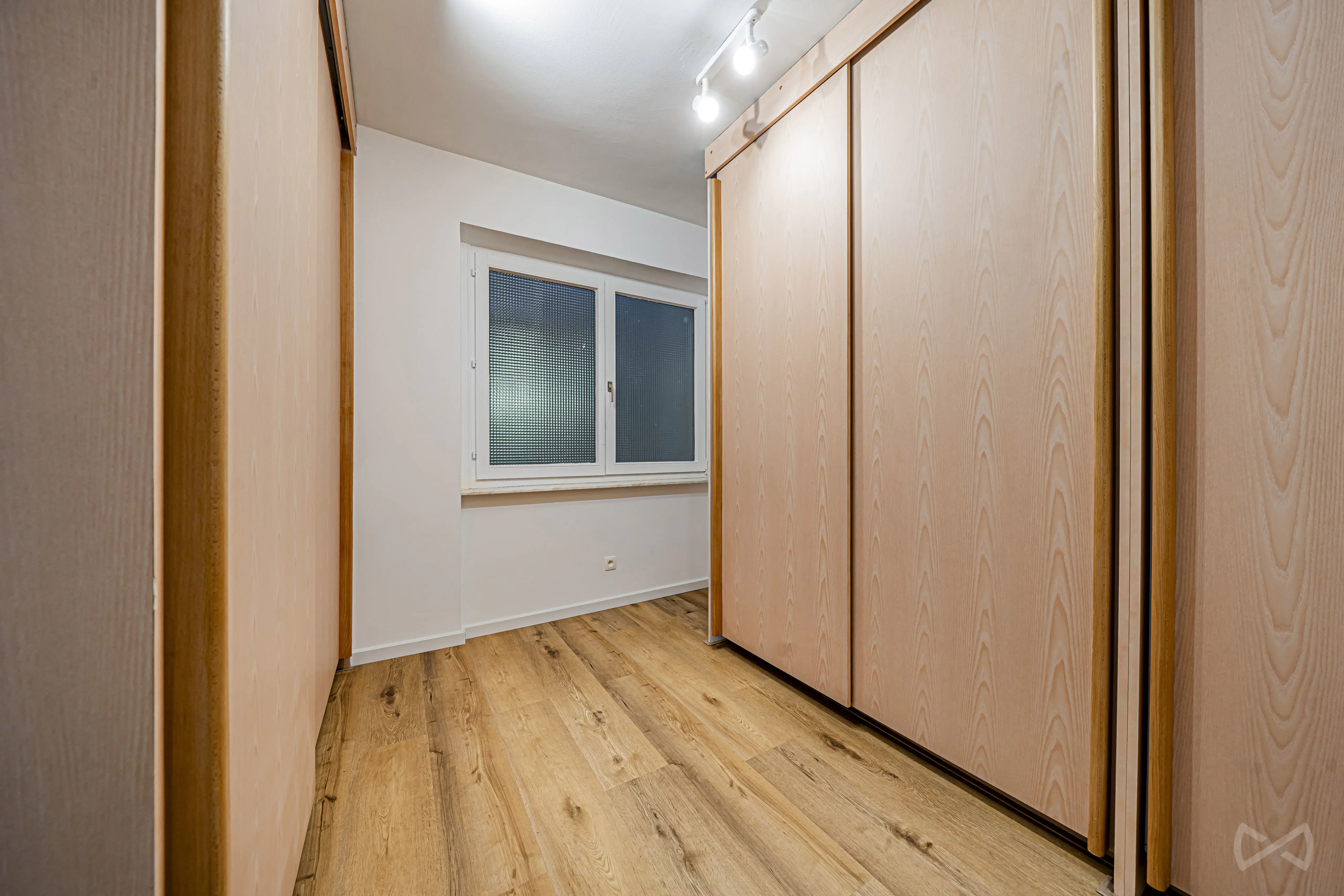 Picture 1 of 4 for Flat with three bedrooms in Liège