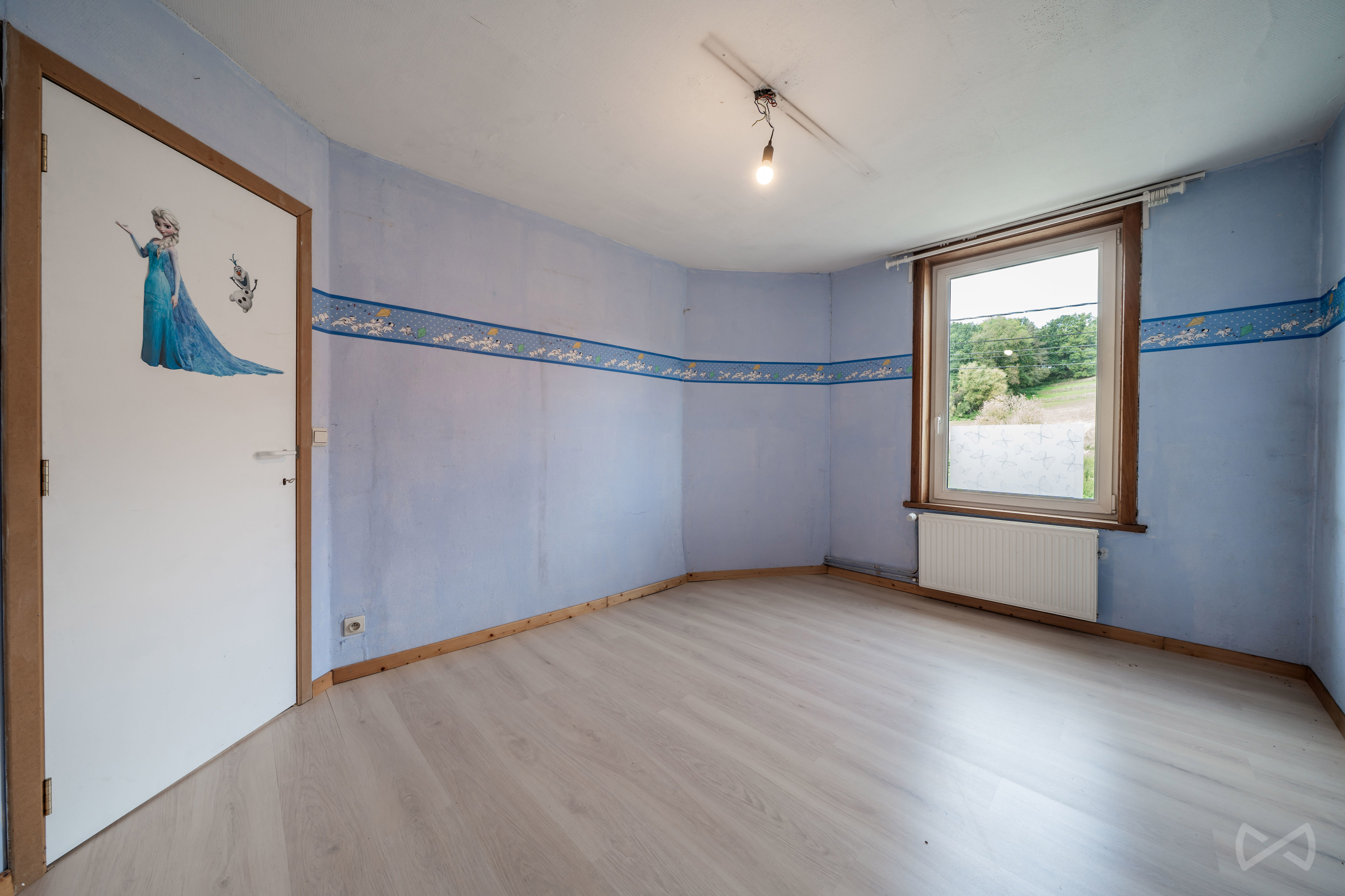 Picture 3 of 4 for House with five bedrooms in Court-saint-Étienne