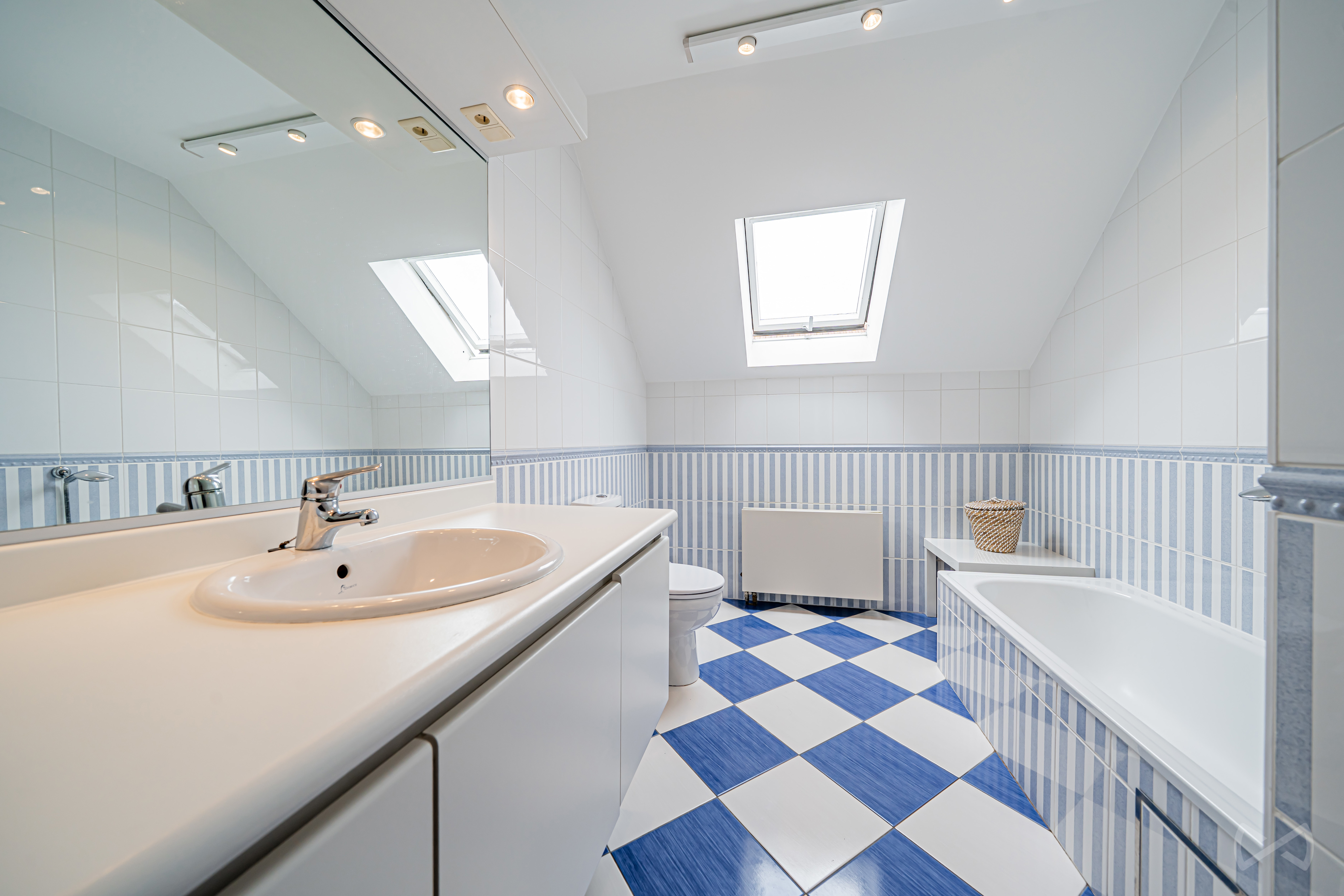 Photo 4 sur 4 pour Villa de quatre chambres à Waterloo