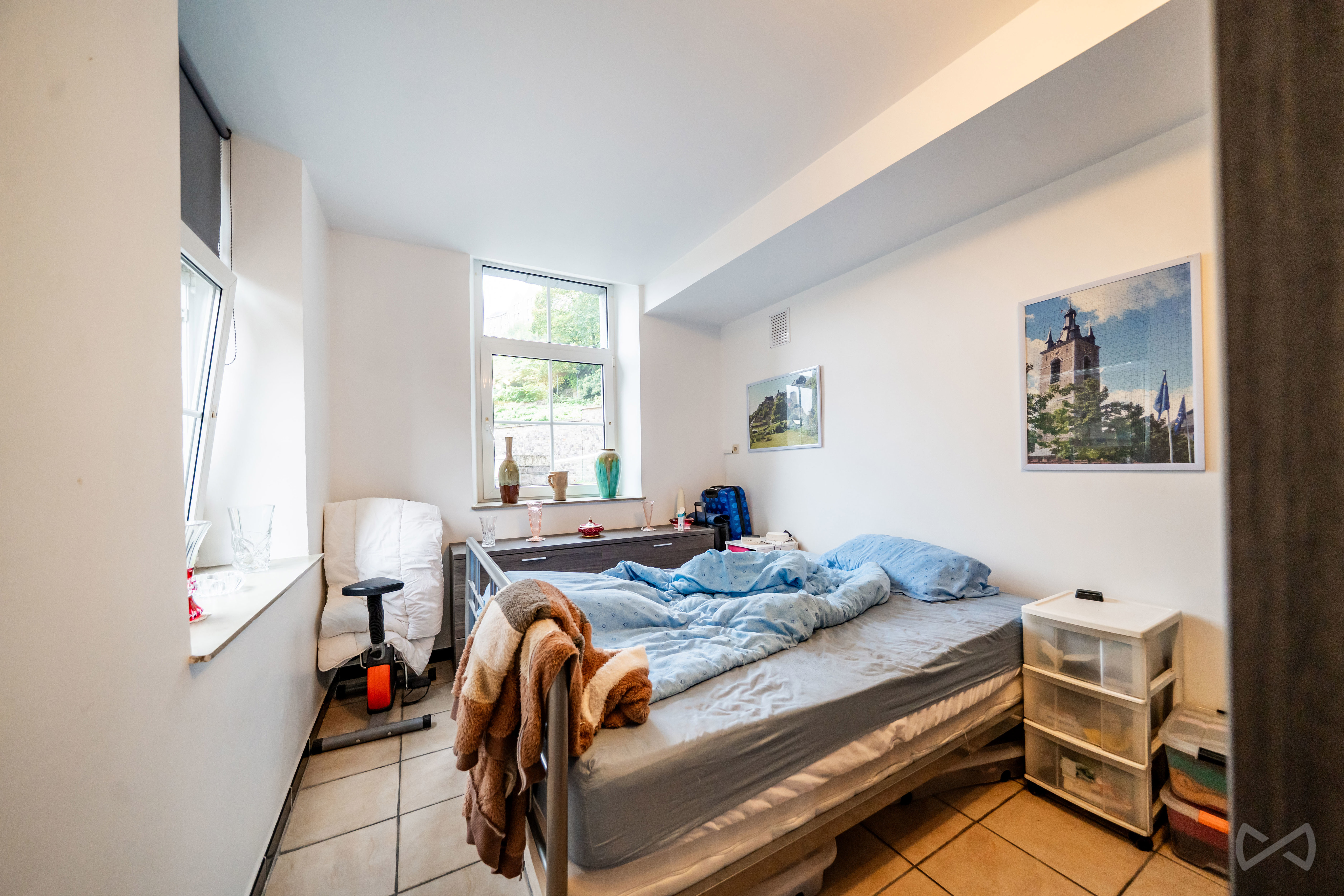 Picture 1 of 4 for Apartment block with six bedrooms in Thuin