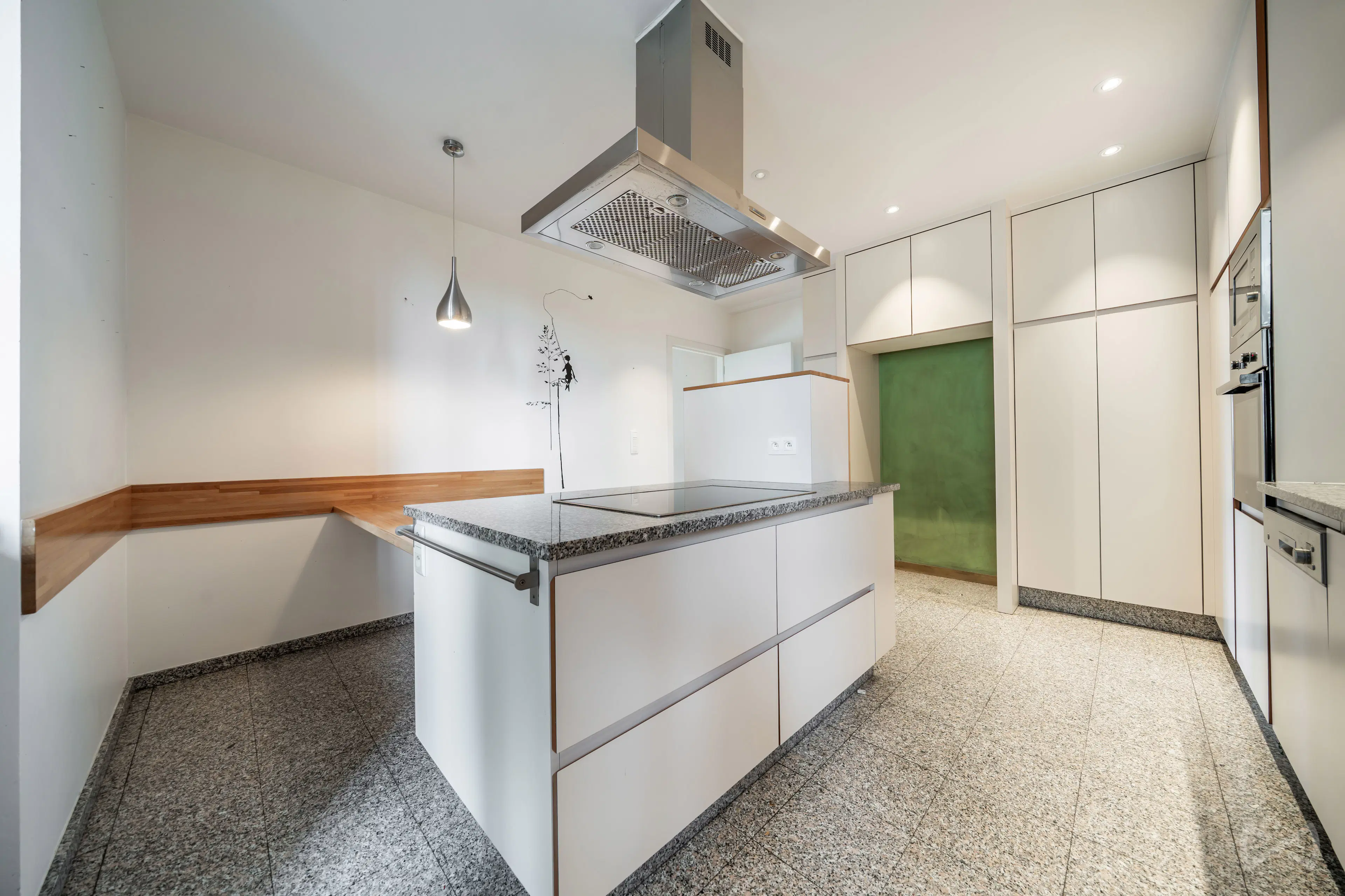 Picture 2 of 4 for Flat with three bedrooms in Uccle