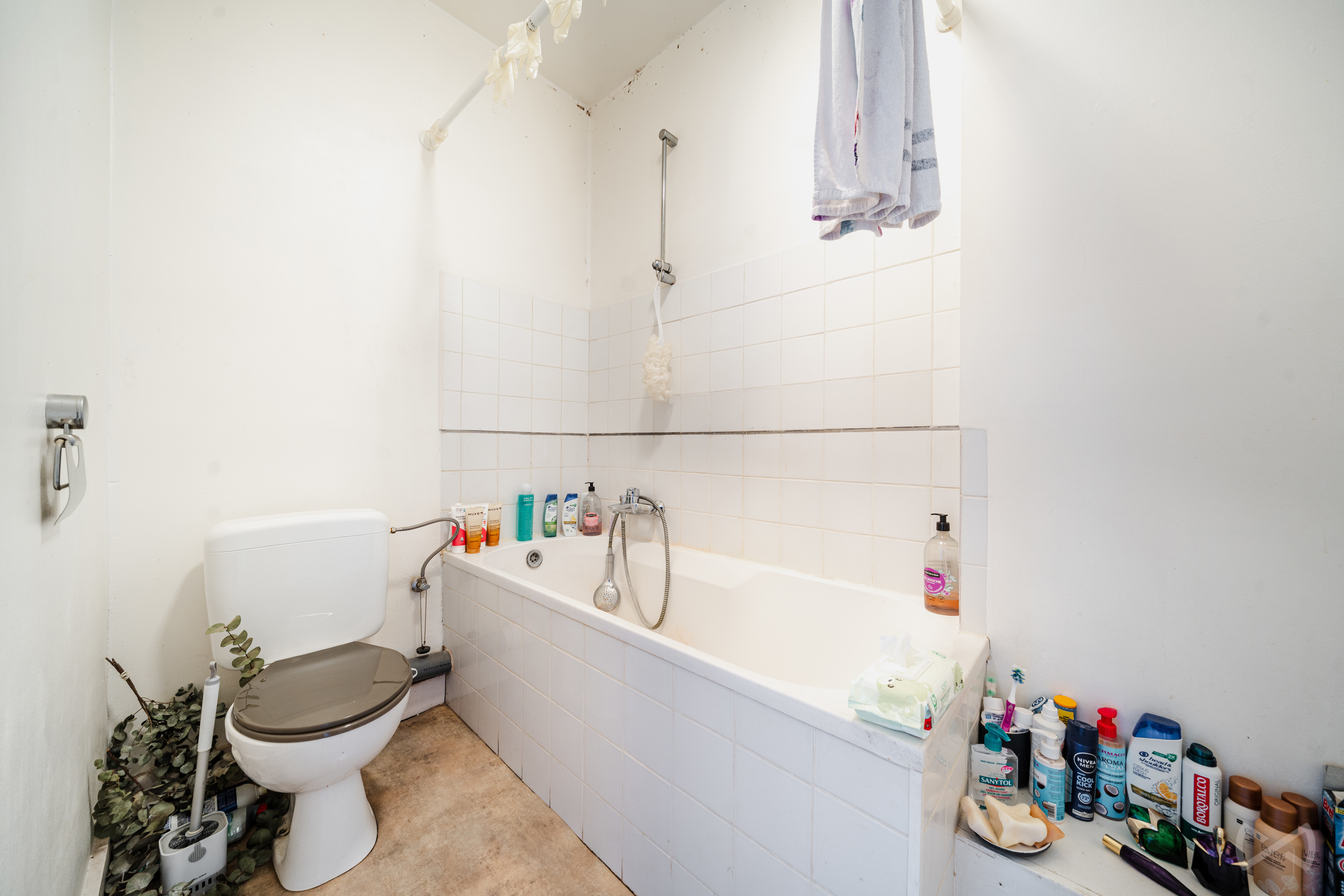 Photo 2 sur 4 pour Immeuble mixte de quatre chambres à Esneux