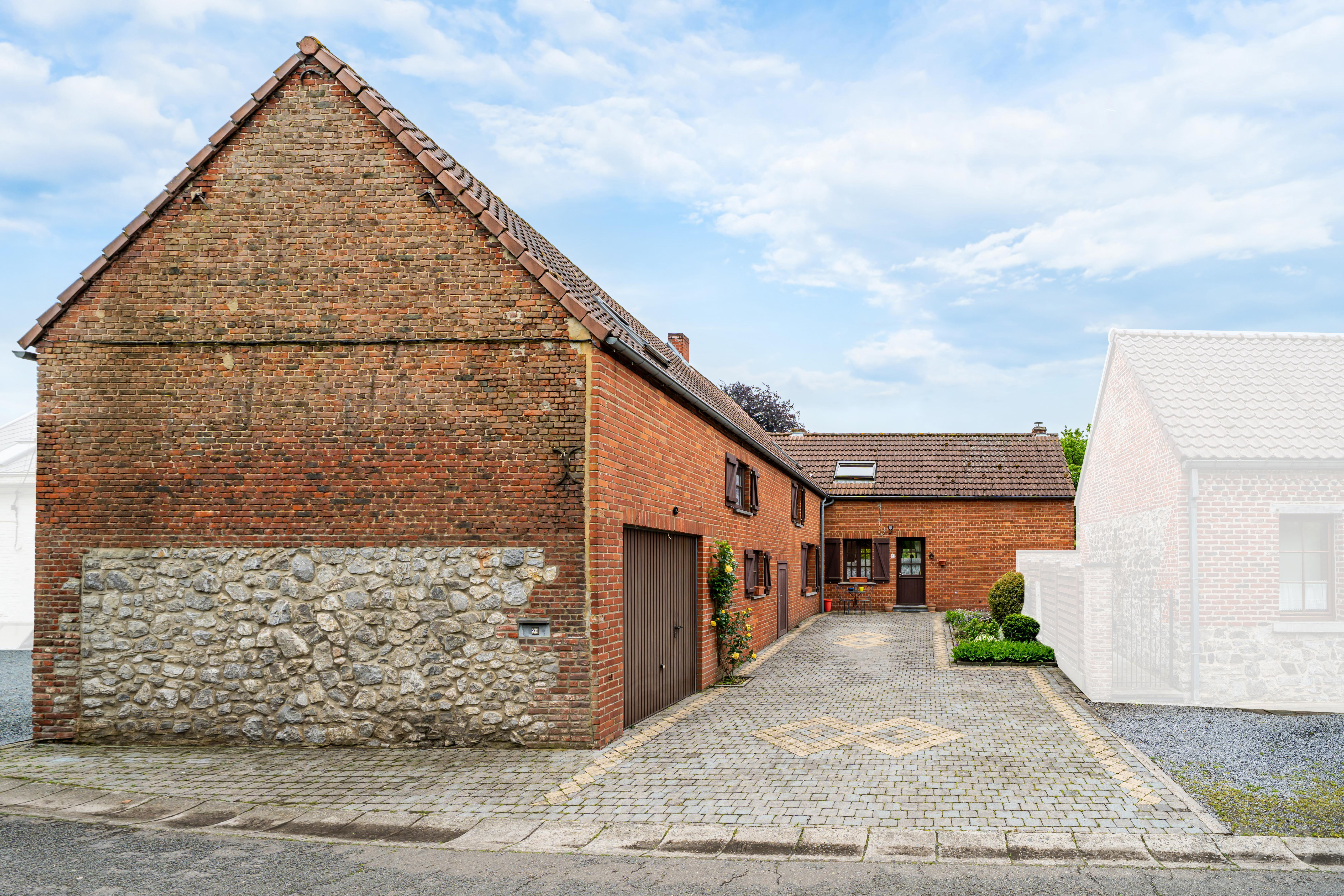 Photo 3 sur 4 pour Maison de cinq chambres à Montignies-lez-Lens