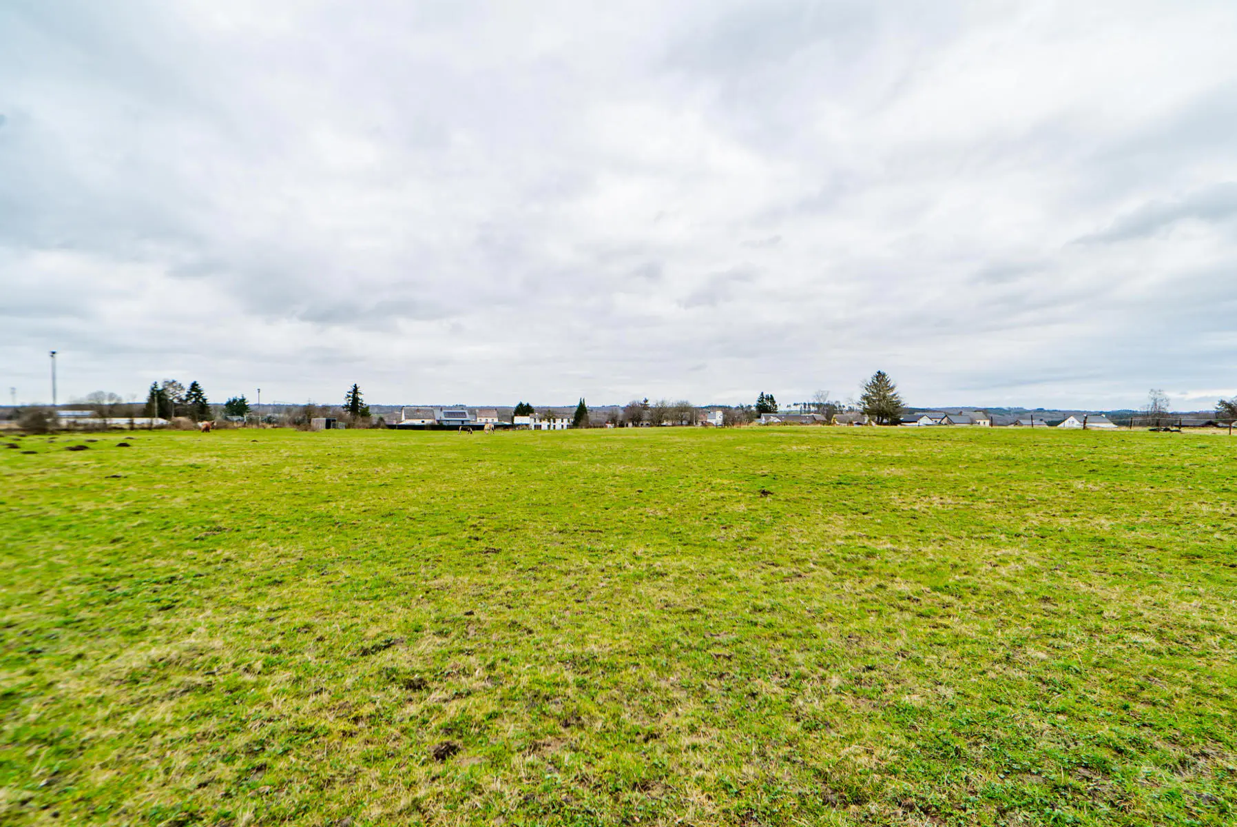 Picture 4 of 4 for Ground in Macquenoise