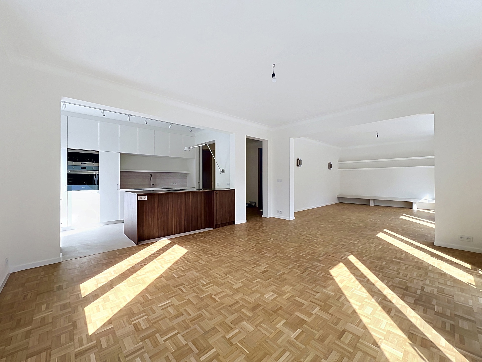 Picture 1 of 5 for Flat with four bedrooms in Bruxelles