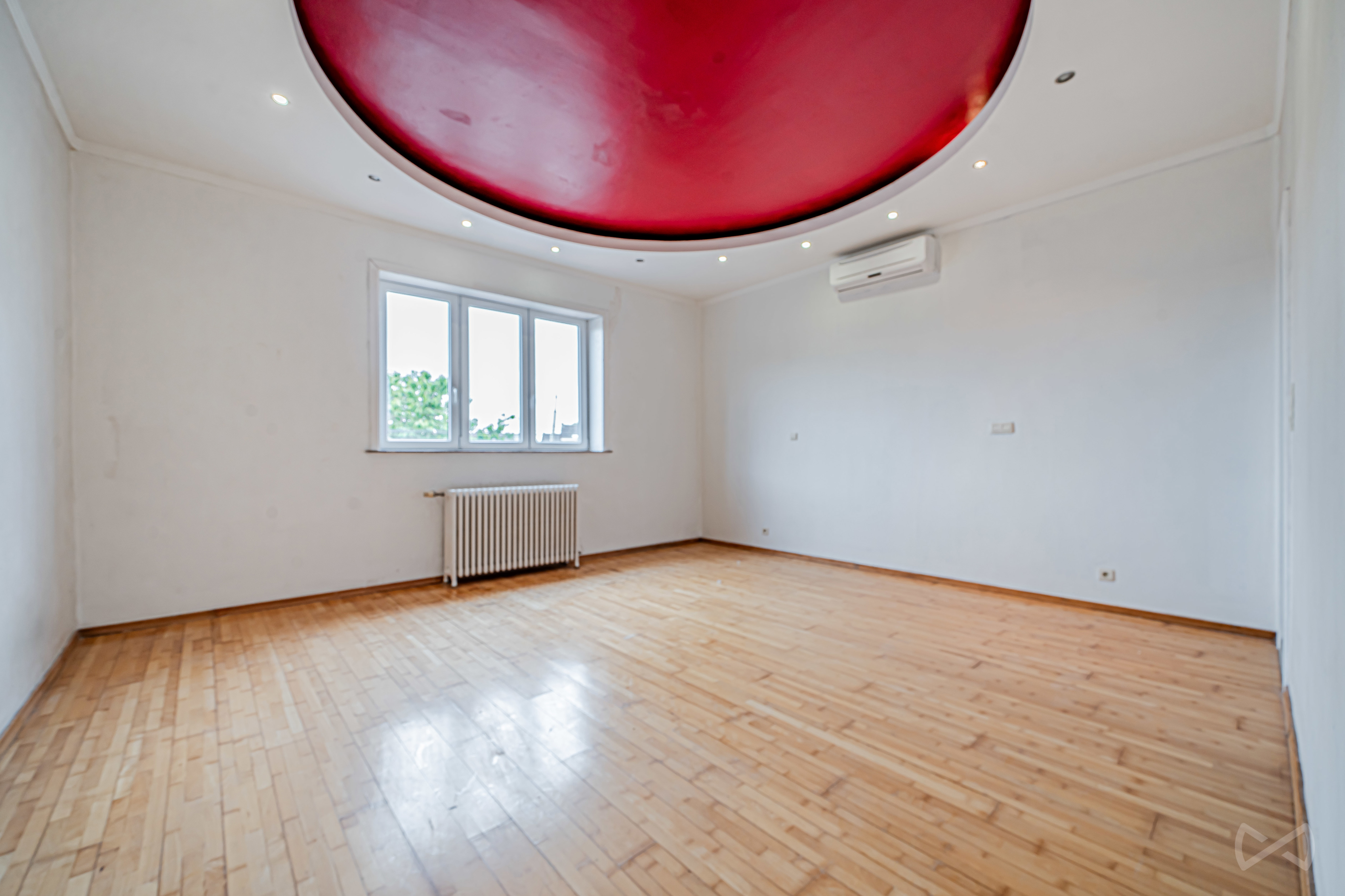 Foto 4 van 4 van Huis met vijf slaapkamers in La Louvière