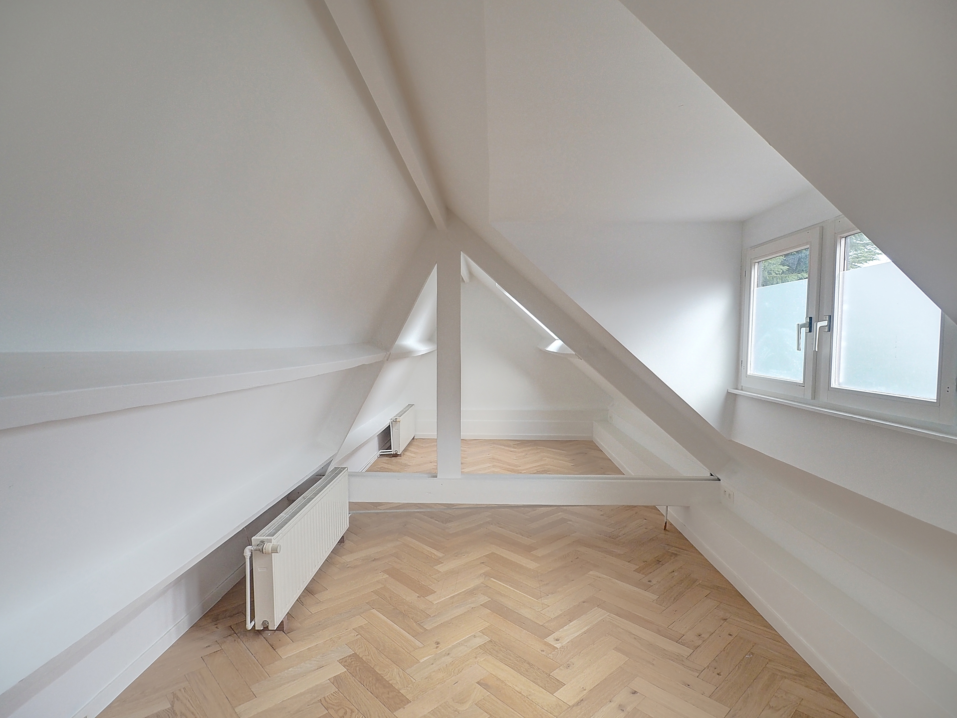Picture 1 of 4 for Villa with four bedrooms in Uccle