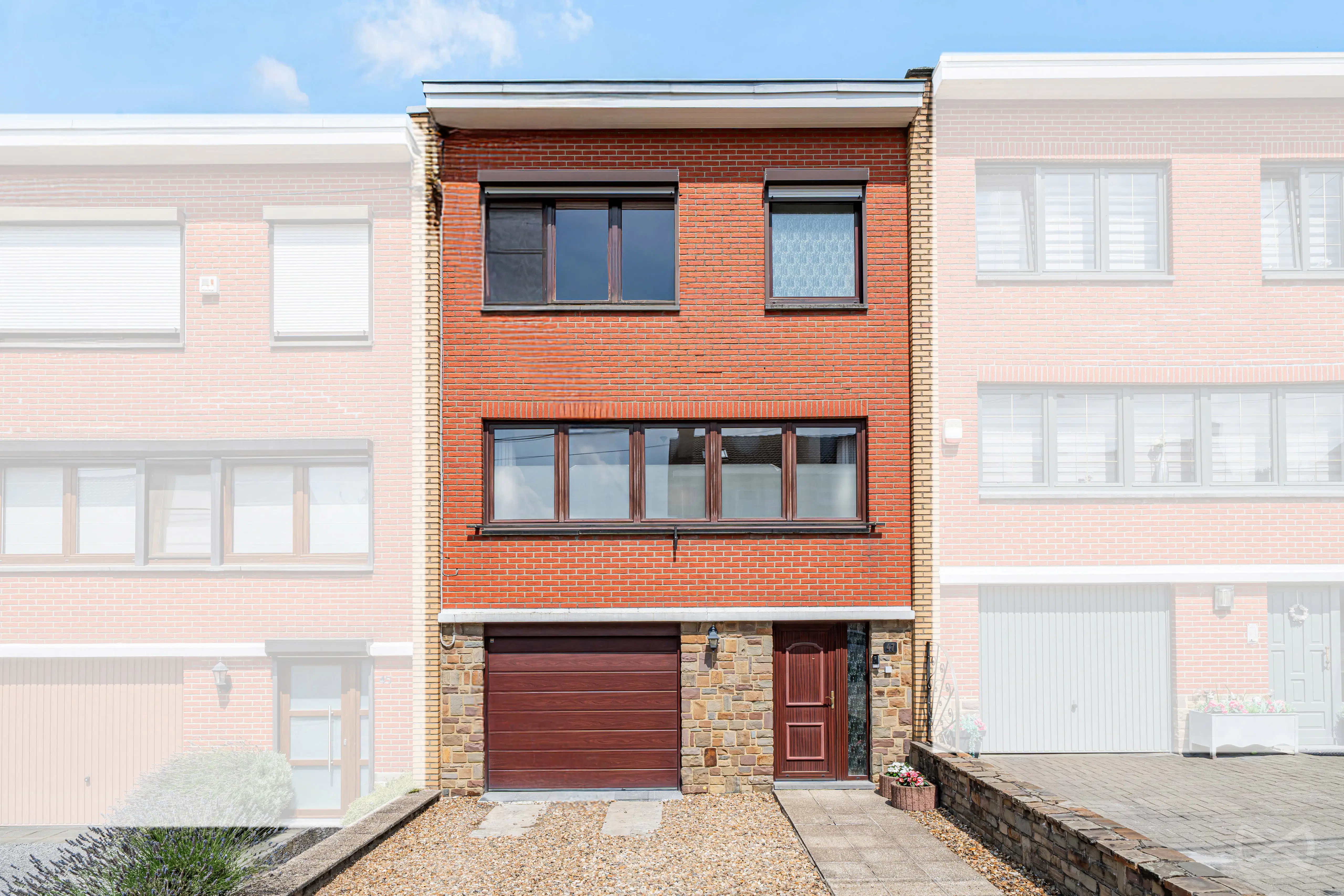 Picture 2 of 3 for House with two bedrooms in Marcinelle