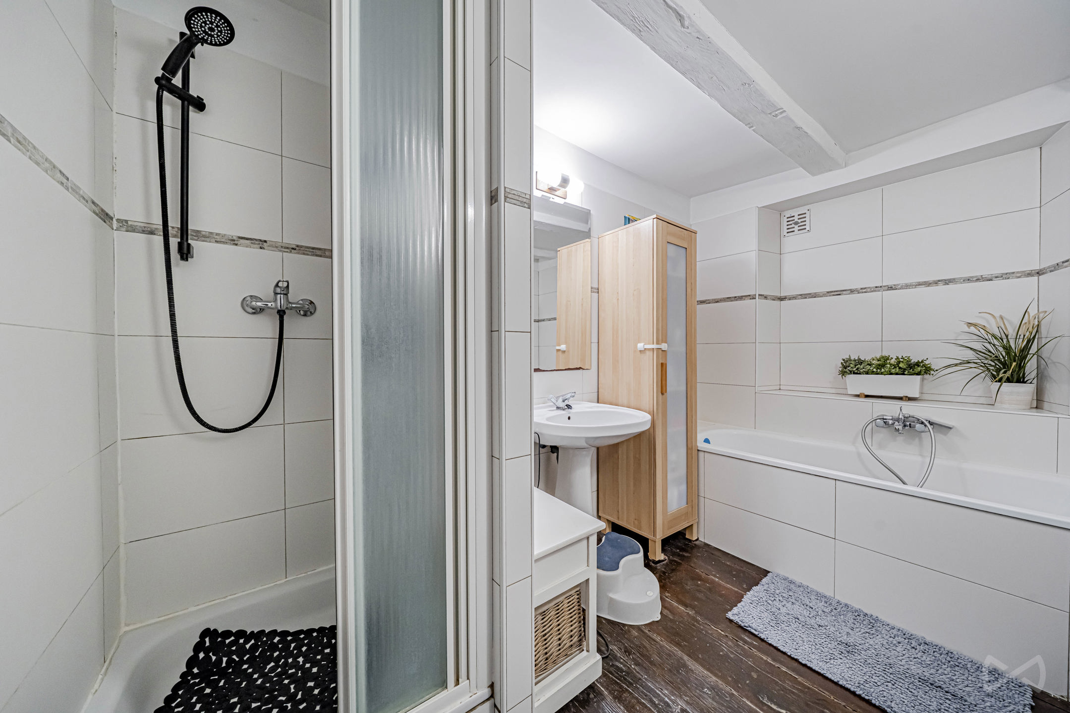 Foto 2 van 4 van Huis met drie slaapkamers in Chiny