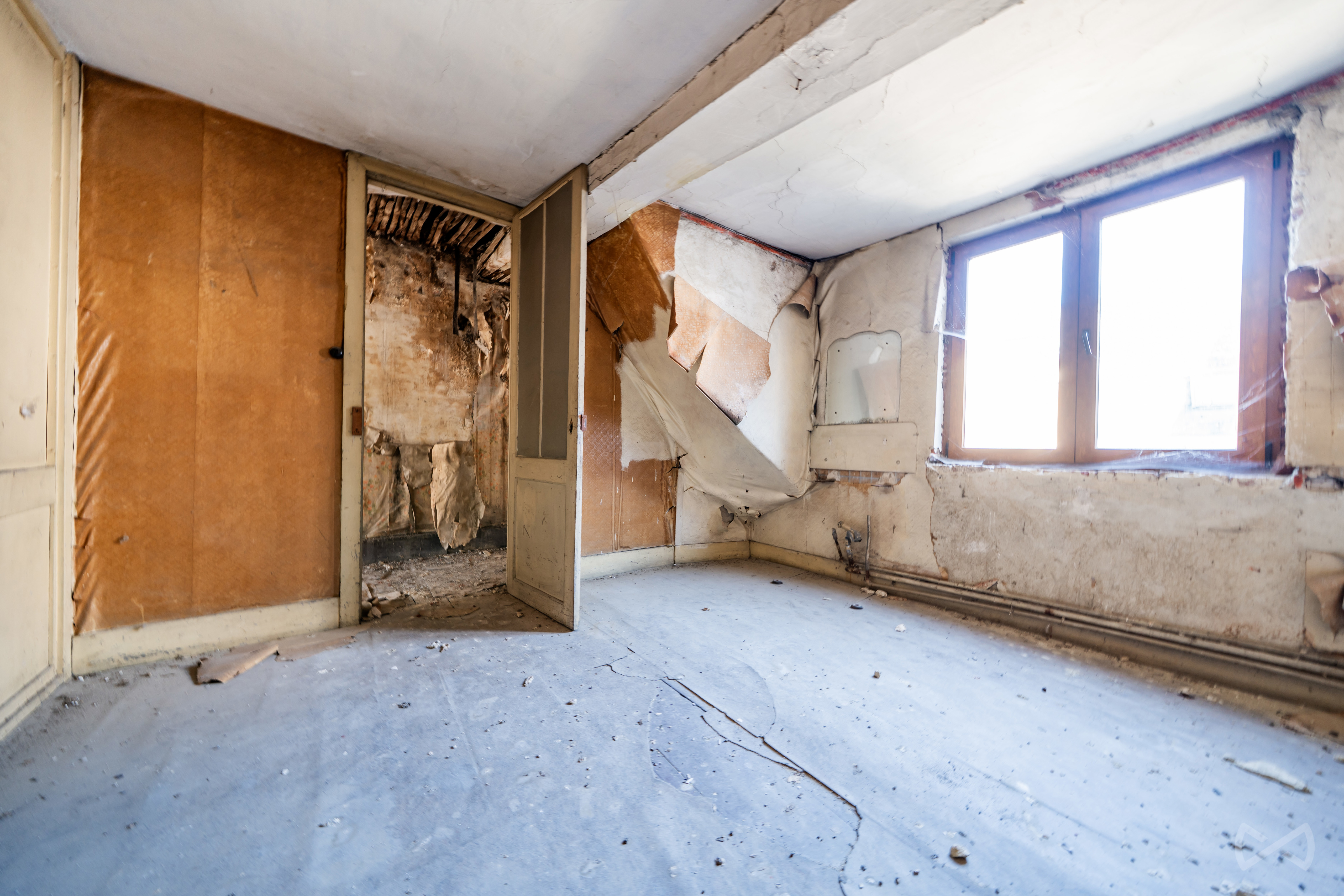 Picture 3 of 4 for Commercial building in Mons