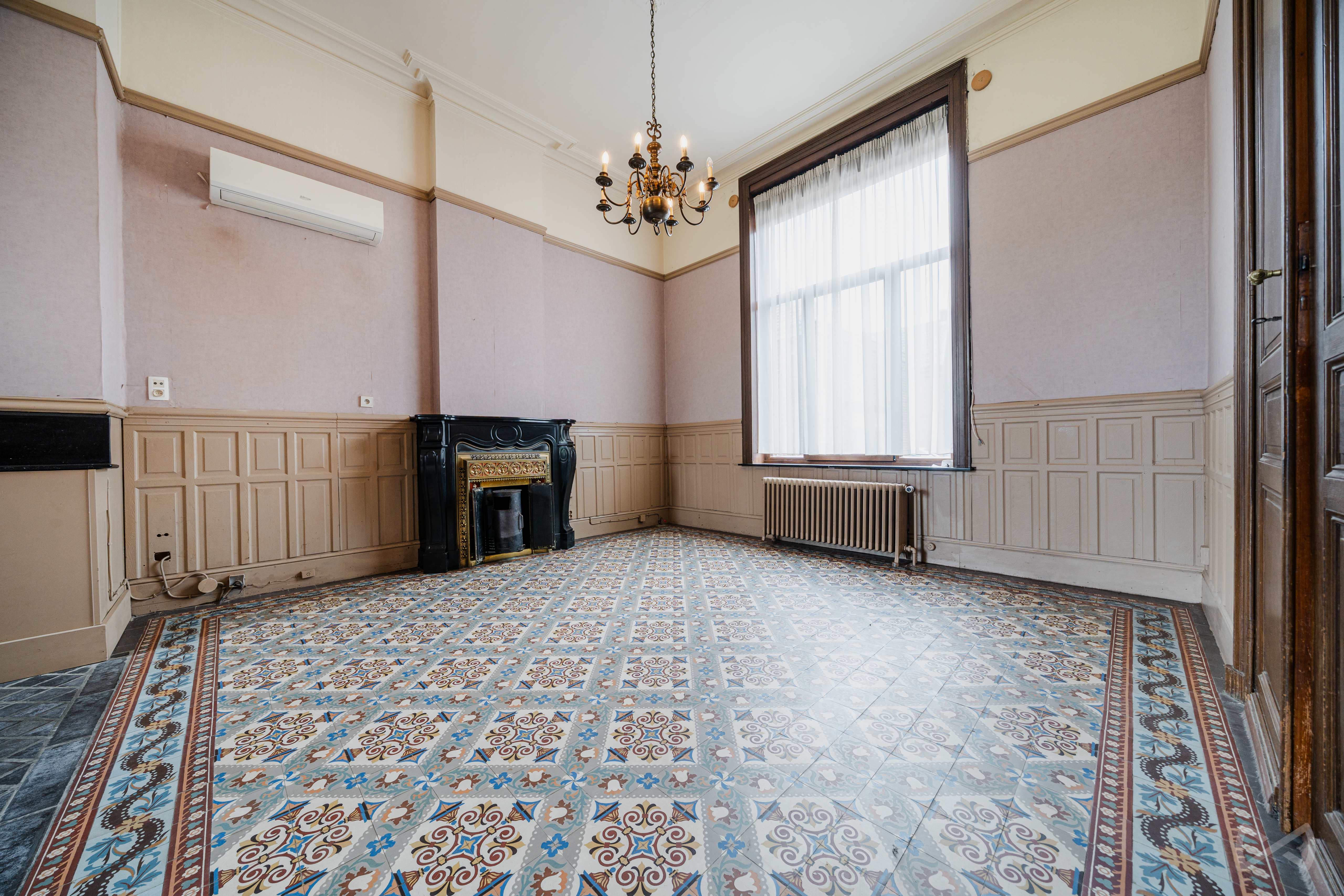 Picture 3 of 4 for Exceptional house with six bedrooms in Chièvres