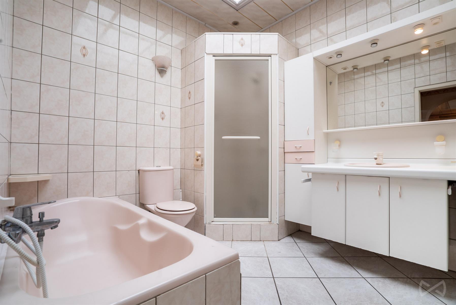 Picture 4 of 4 for House with two bedrooms in Mont-sur-marchienne
