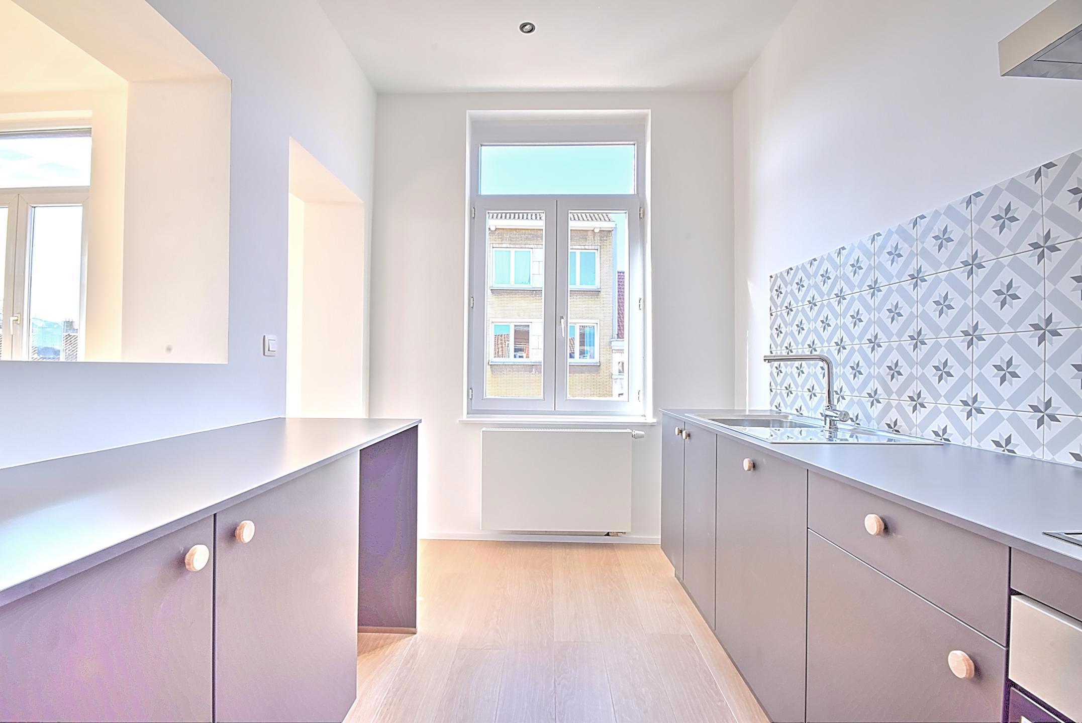 Picture 1 of 4 for Flat with two bedrooms in Uccle