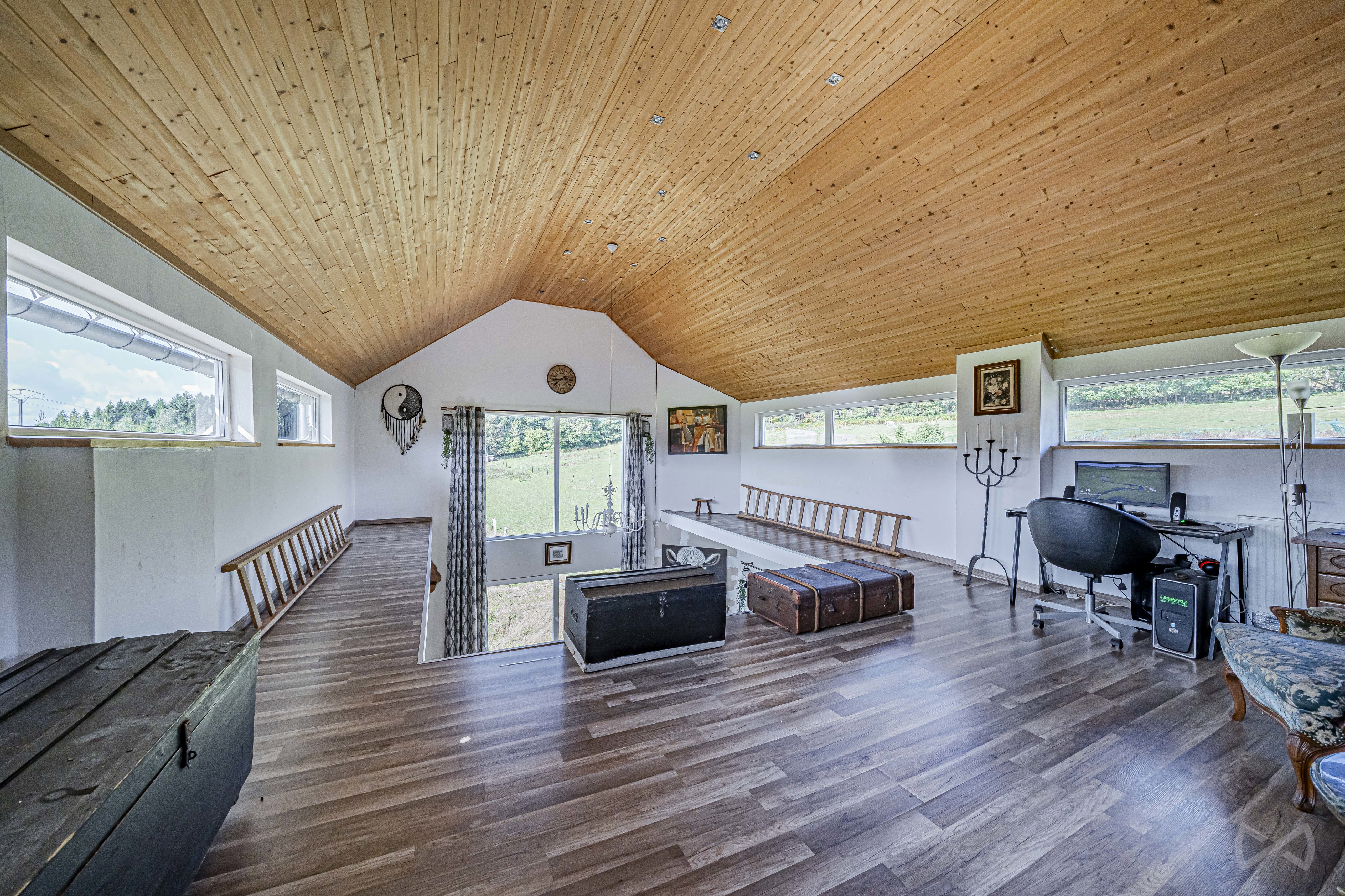 Picture 1 of 4 for House with three bedrooms in Petit-thier